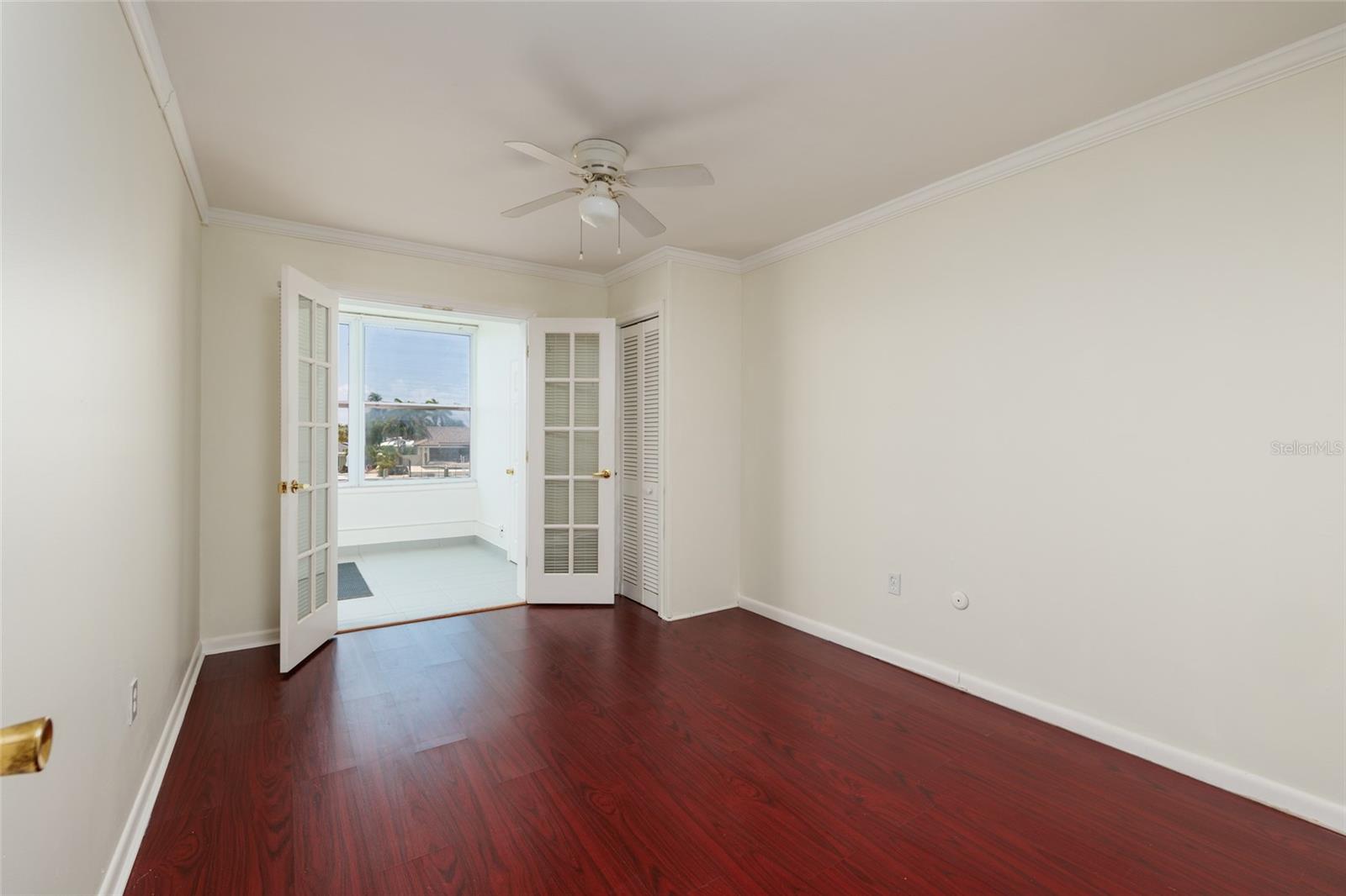 Image 26 of 58 For 1893 Shore Drive S 209