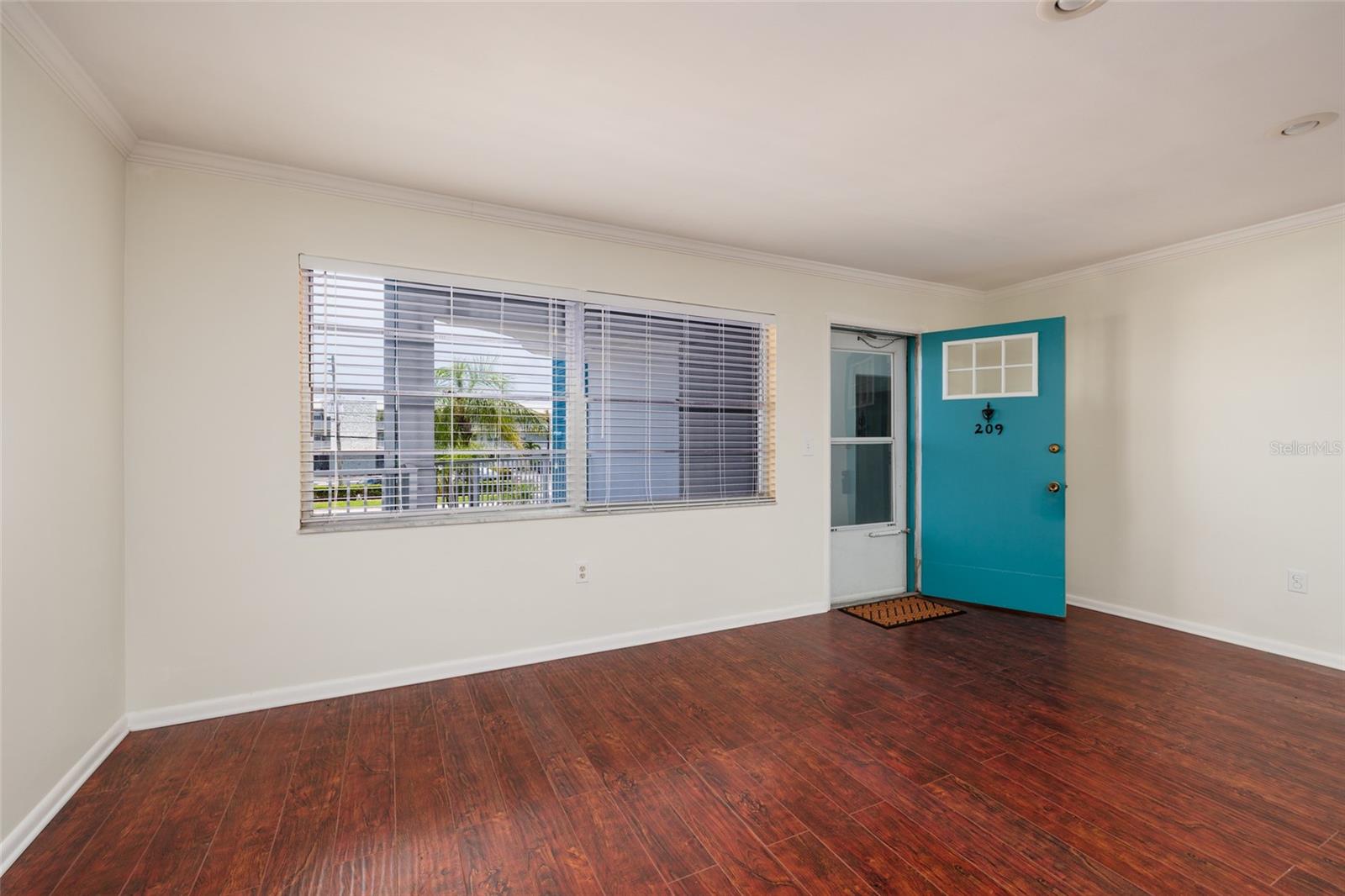 Image 9 of 58 For 1893 Shore Drive S 209