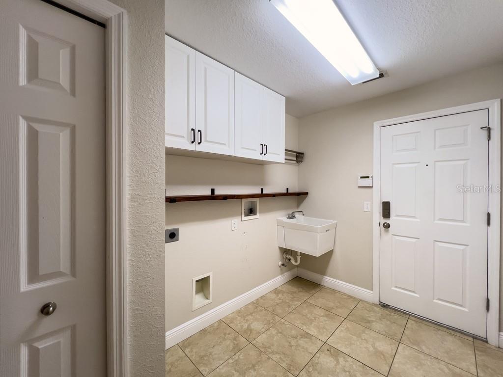 Image 38 of 48 For 16127 Churchview Drive