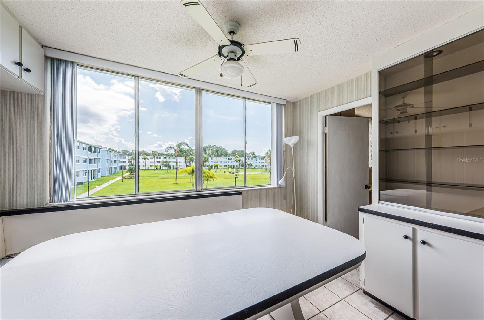 Image 10 of 29 For 4895 Bay Street Ne 211