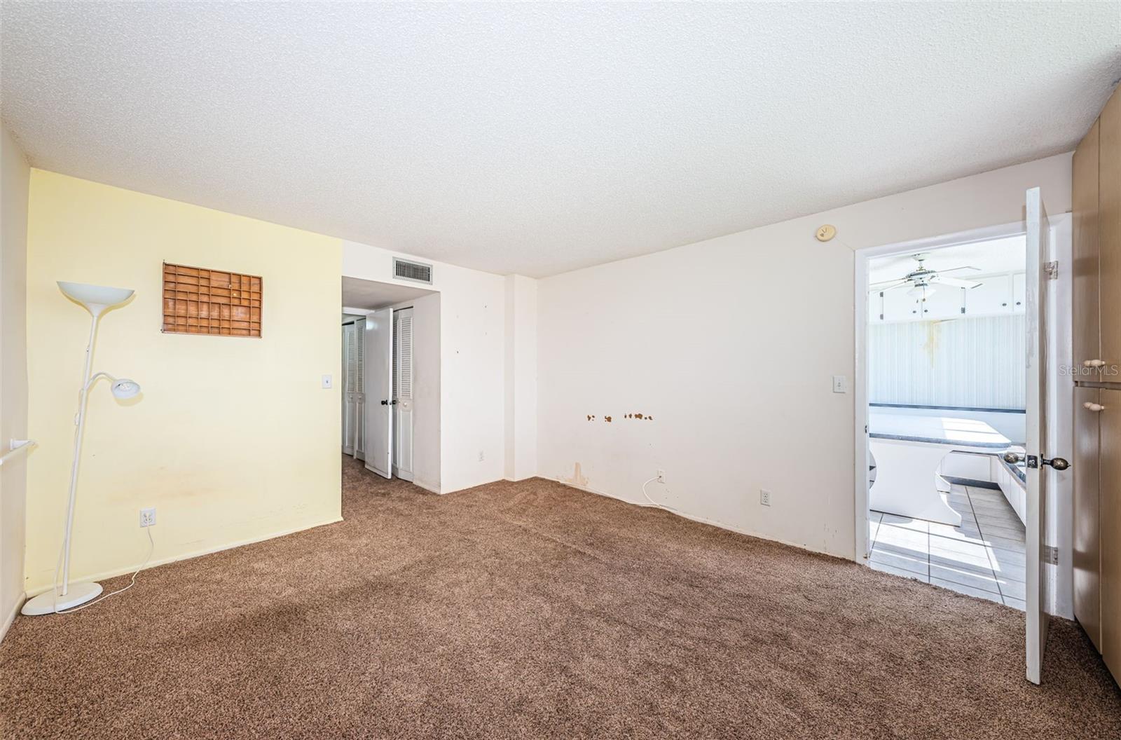 Image 13 of 29 For 4895 Bay Street Ne 211