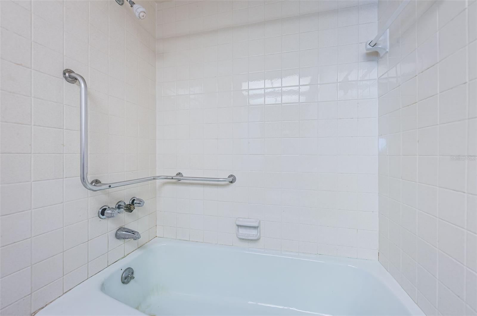 Image 15 of 29 For 4895 Bay Street Ne 211