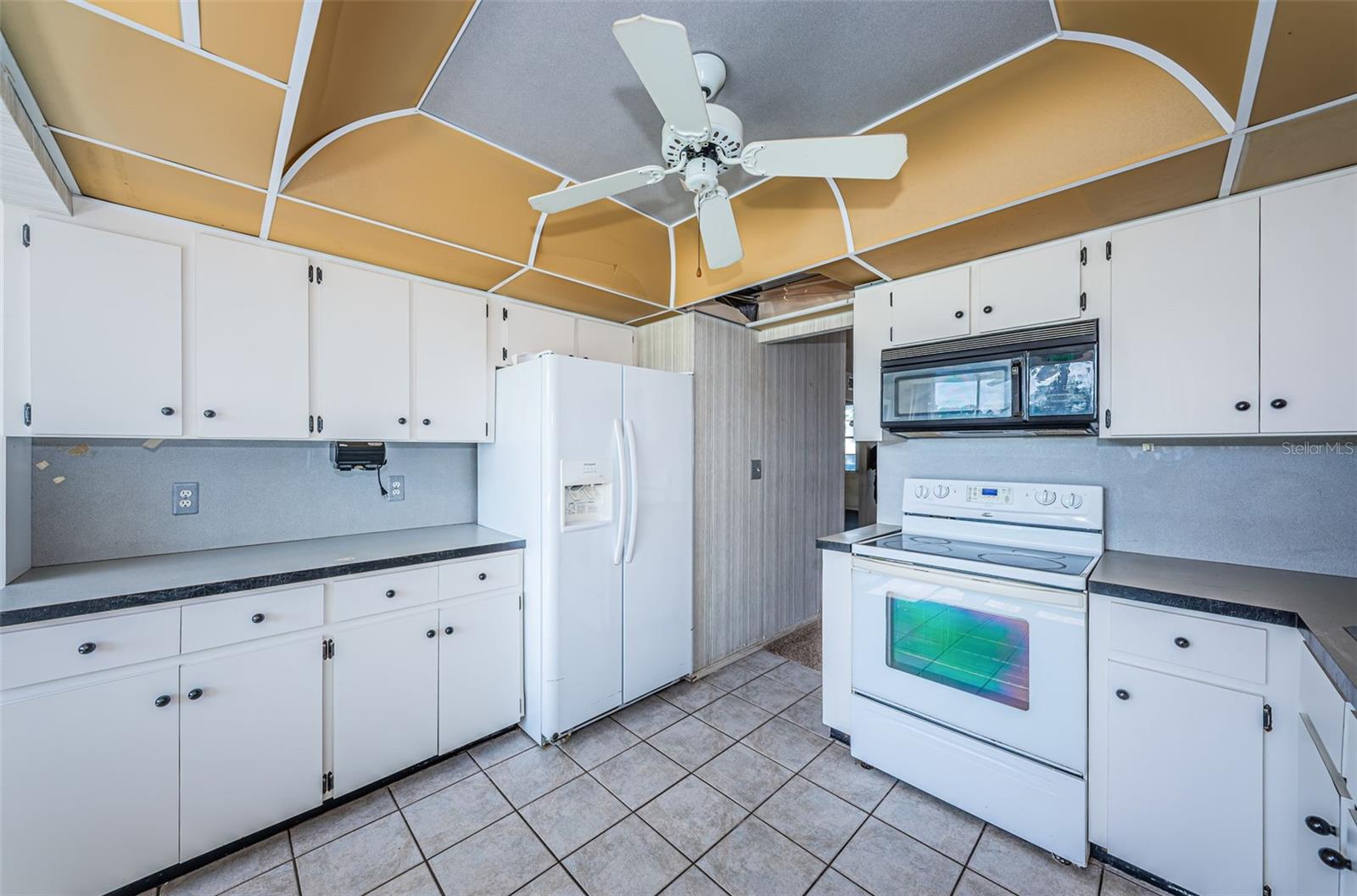 Image 9 of 29 For 4895 Bay Street Ne 211