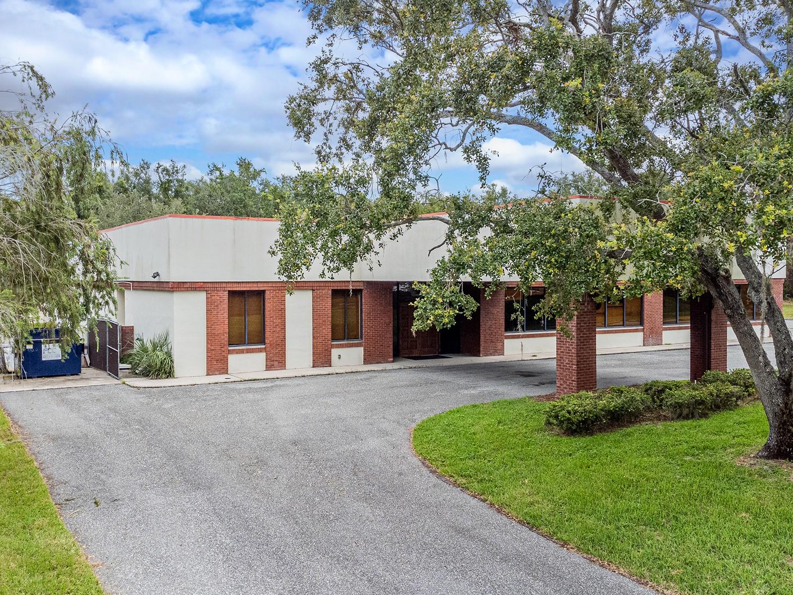 Image 2 of 27 For 3820 Coconut Palm Drive