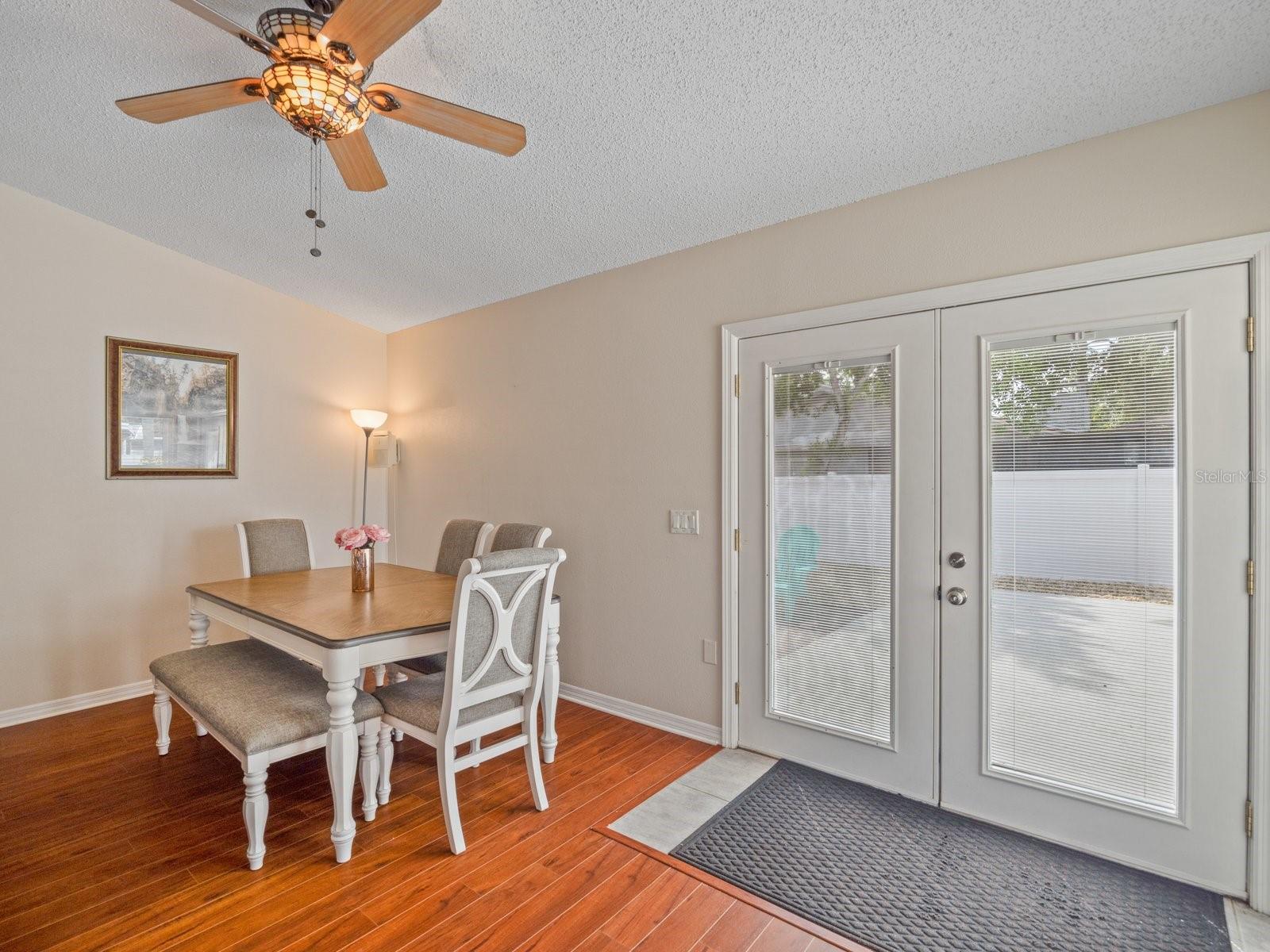 Image 13 of 56 For 4738 Innisfil Street