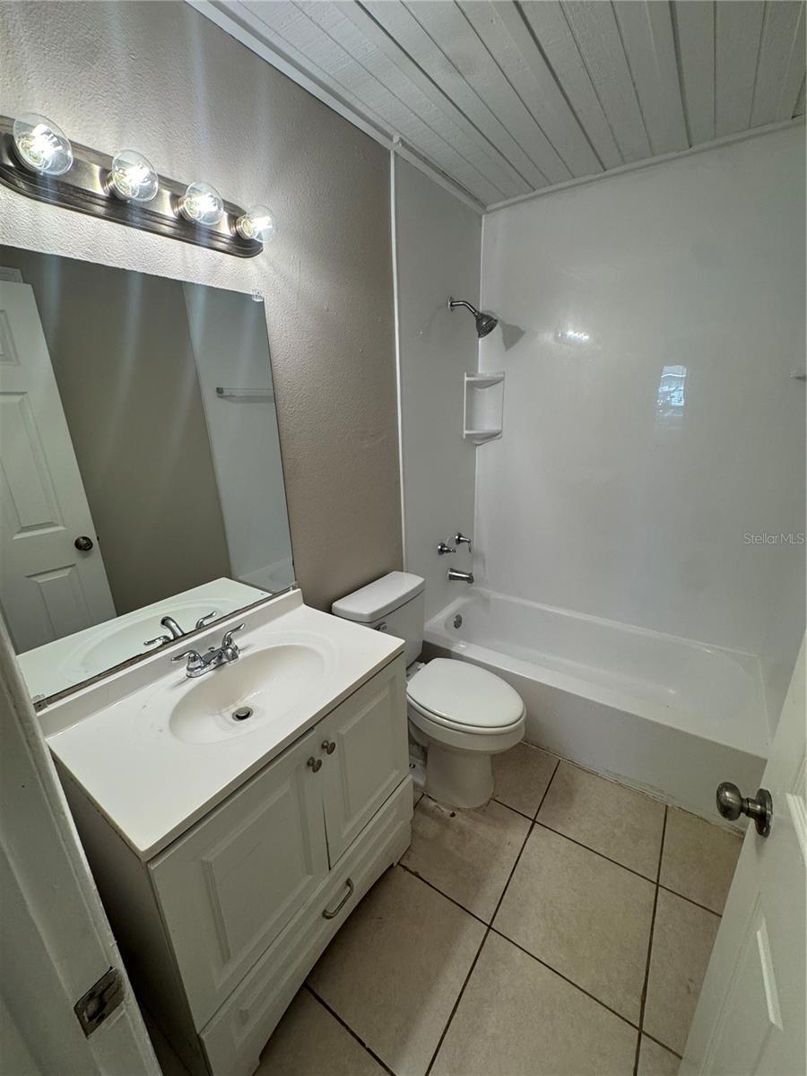 Image 16 of 19 For 4205 King Alfred Drive