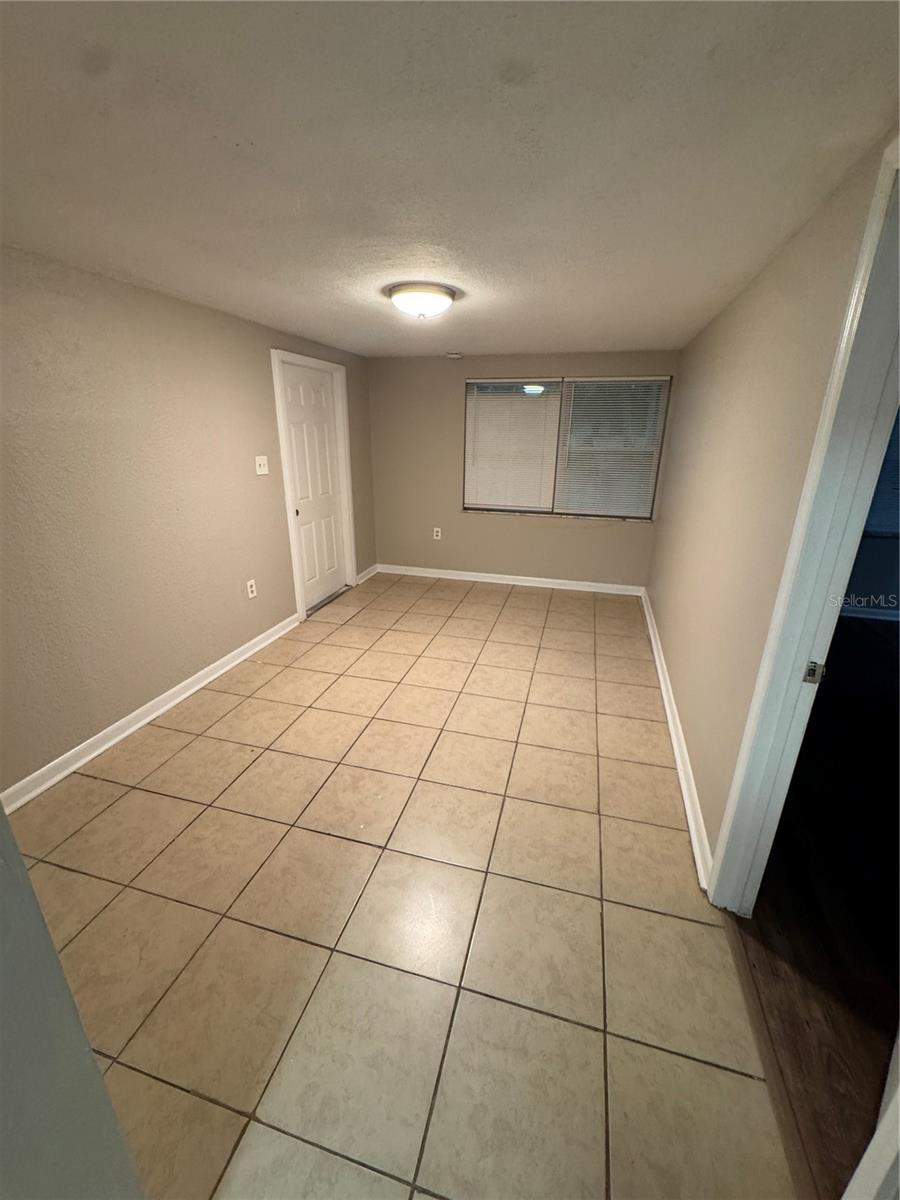 Image 18 of 19 For 4205 King Alfred Drive