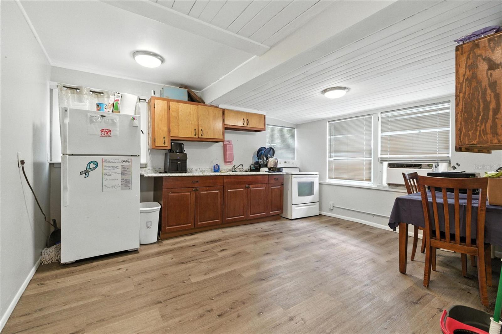 Image 11 of 35 For 1145 16th Avenue S
