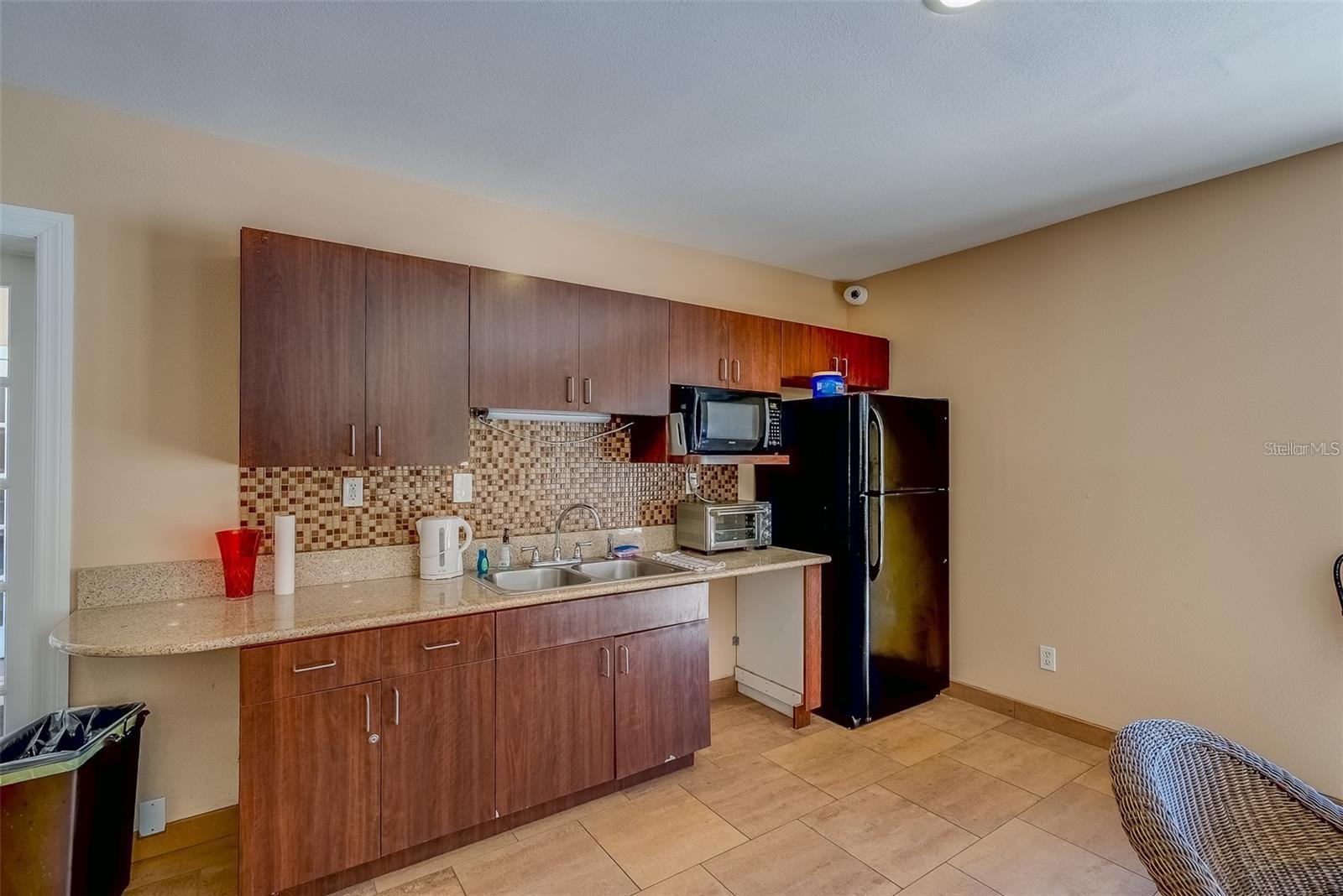 Image 19 of 22 For 501 Bay Drive 204