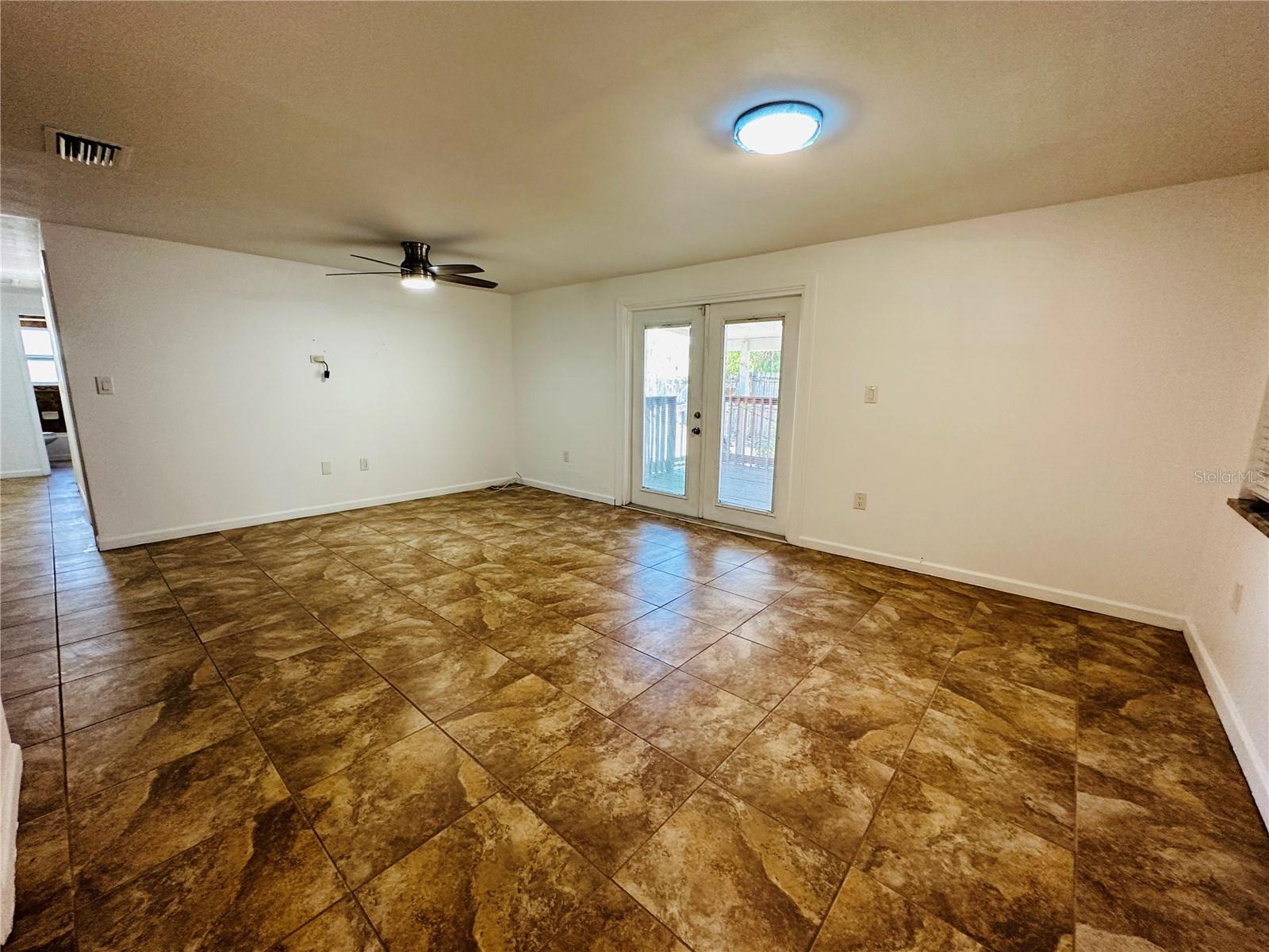 Image 4 of 19 For 10190 61st Way