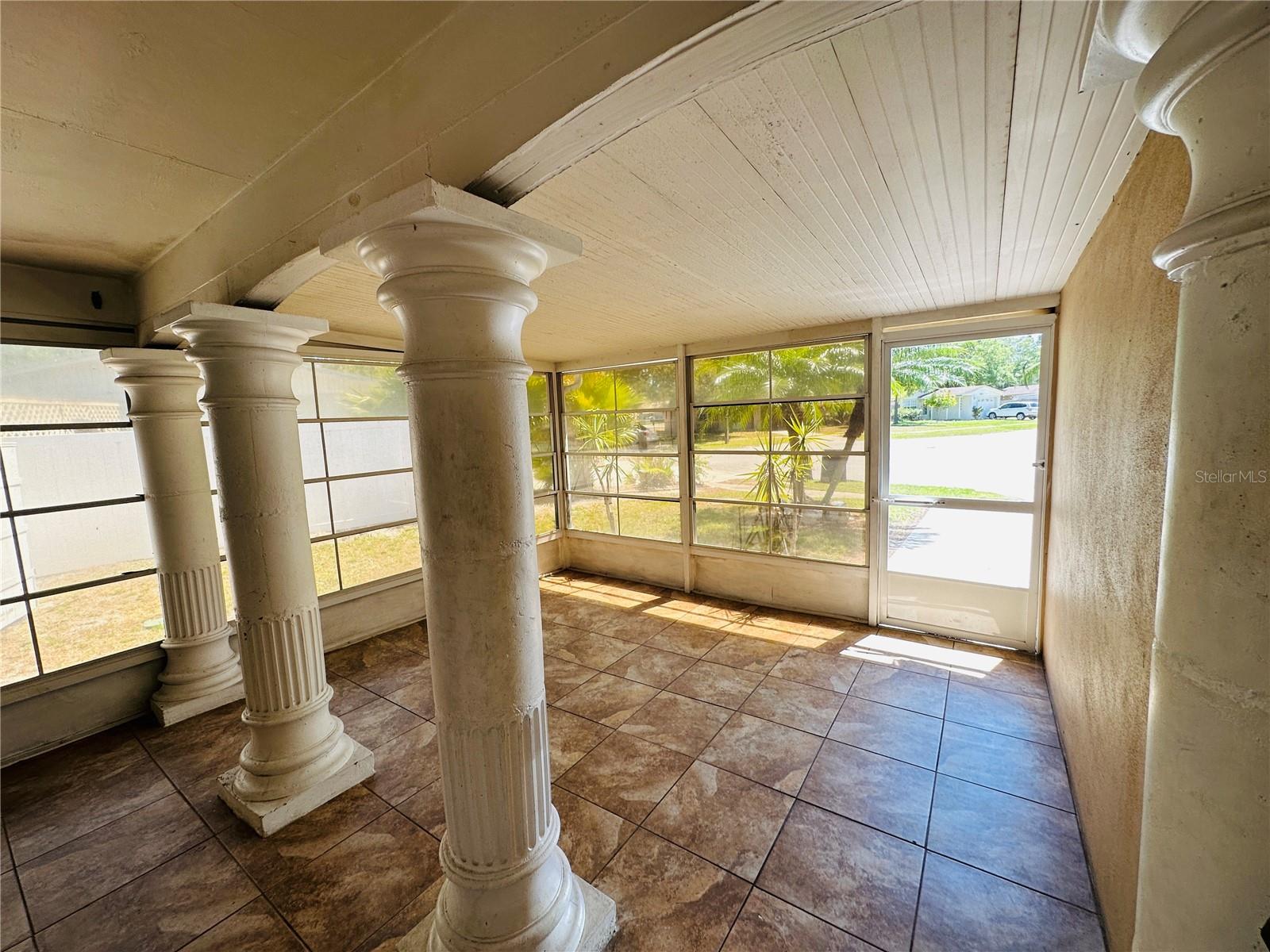 Image 6 of 19 For 10190 61st Way