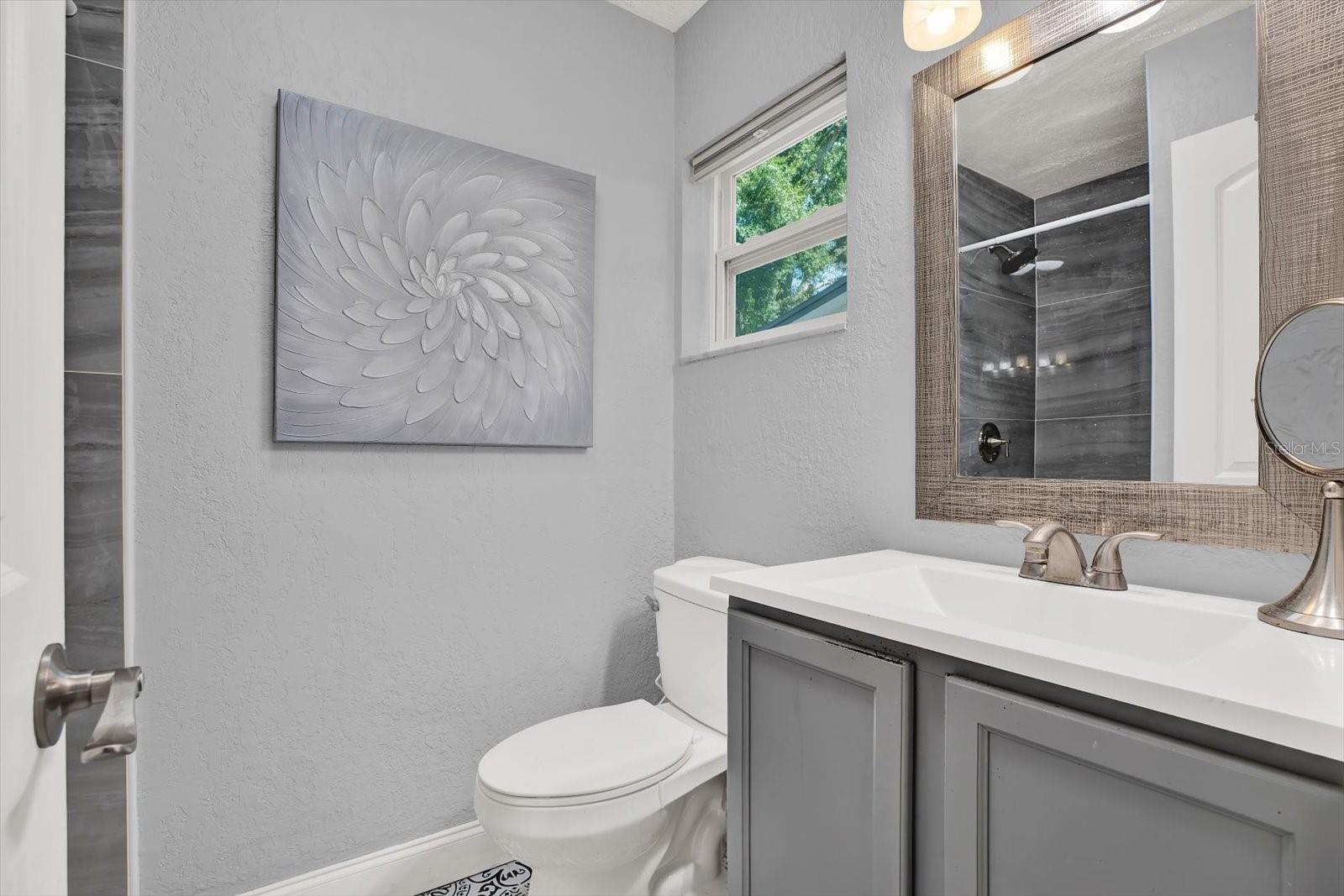 Image 12 of 25 For 6206 Adelia Avenue