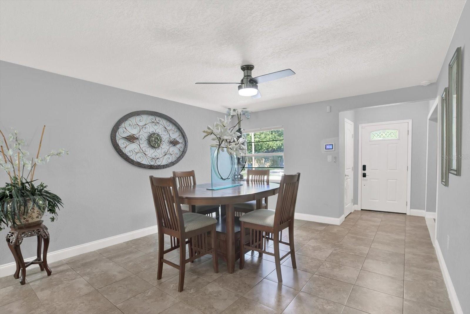 Image 5 of 25 For 6206 Adelia Avenue