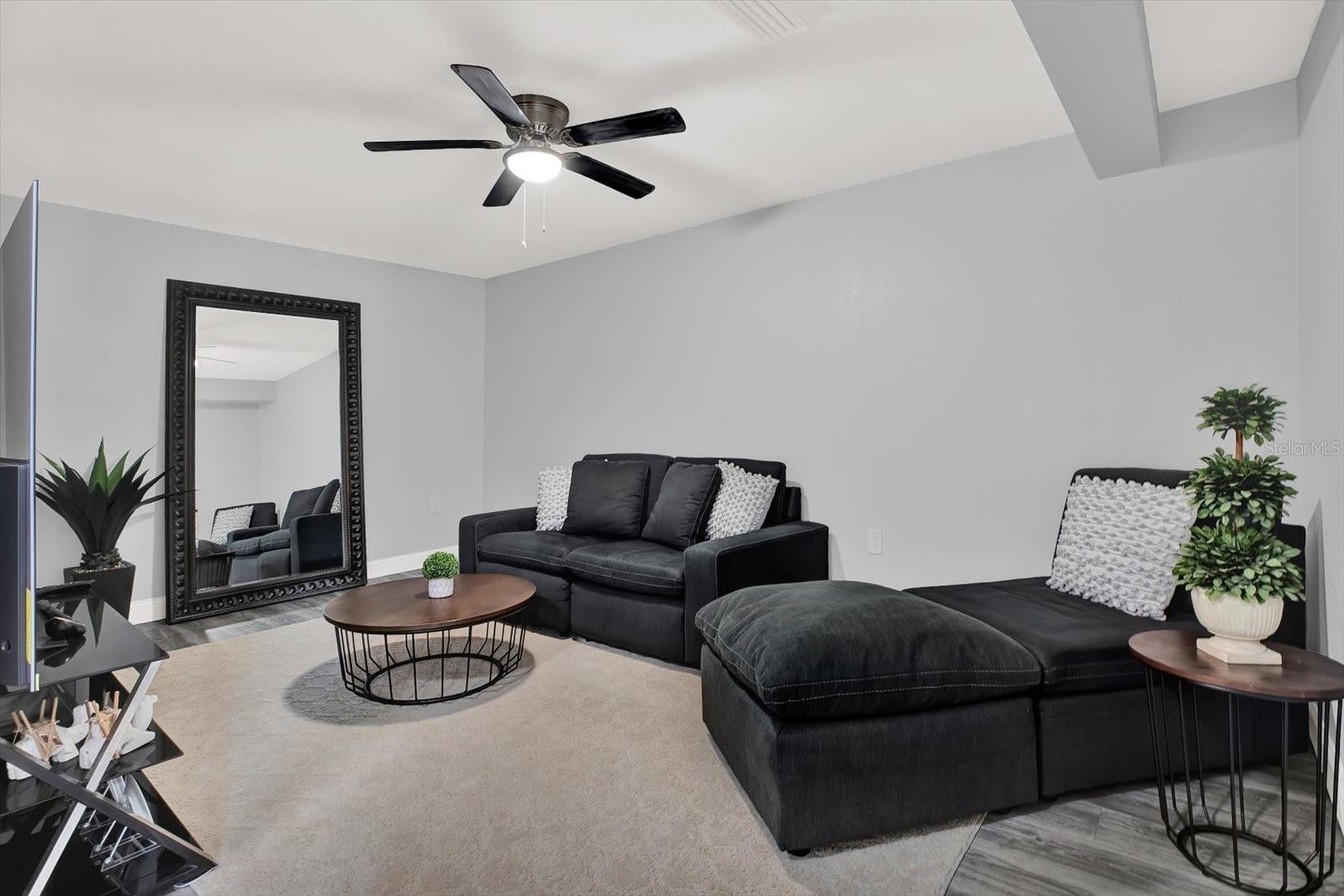 Image 7 of 25 For 6206 Adelia Avenue