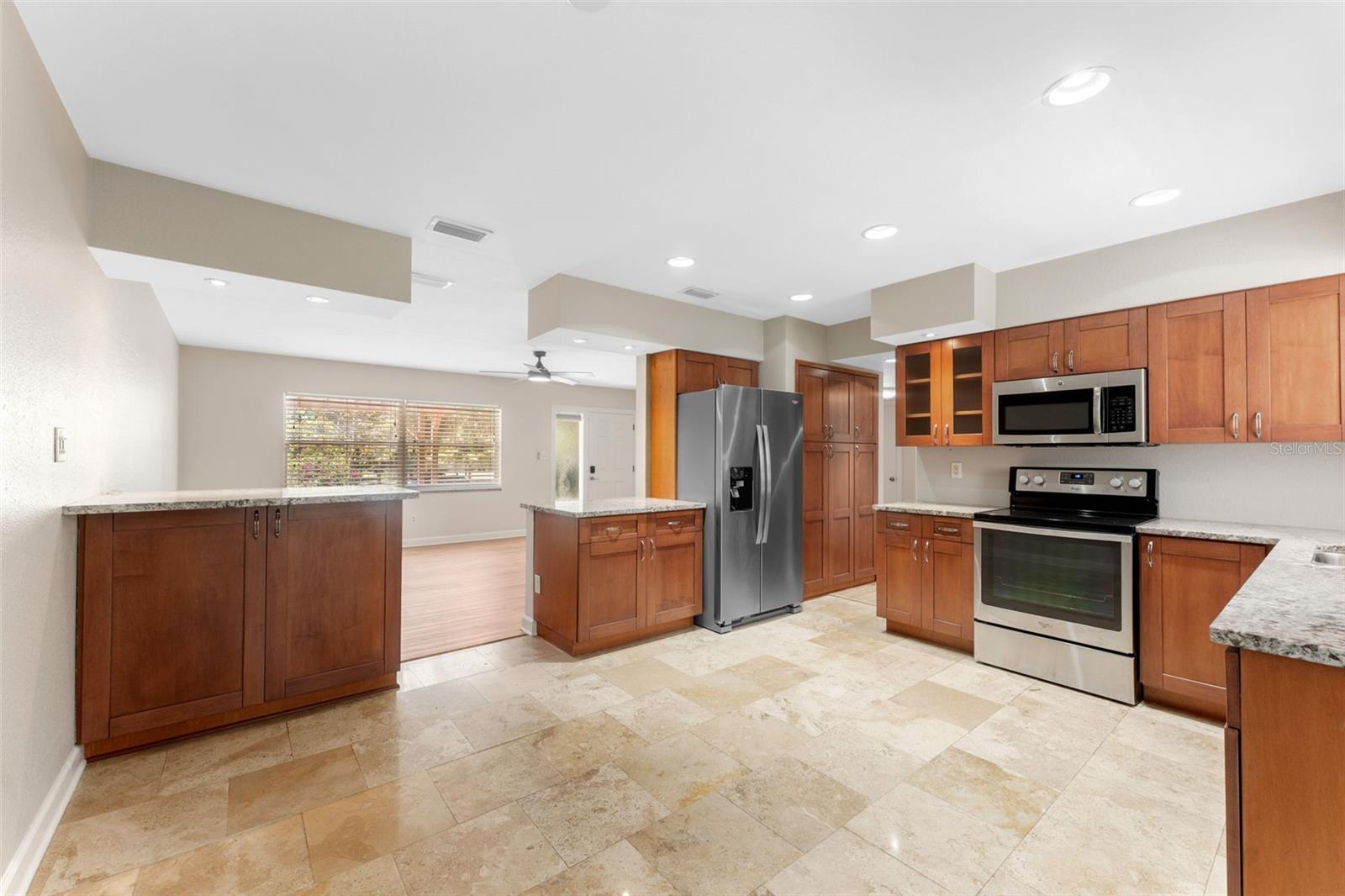 Image 2 of 36 For 1431 San Helen Dr
