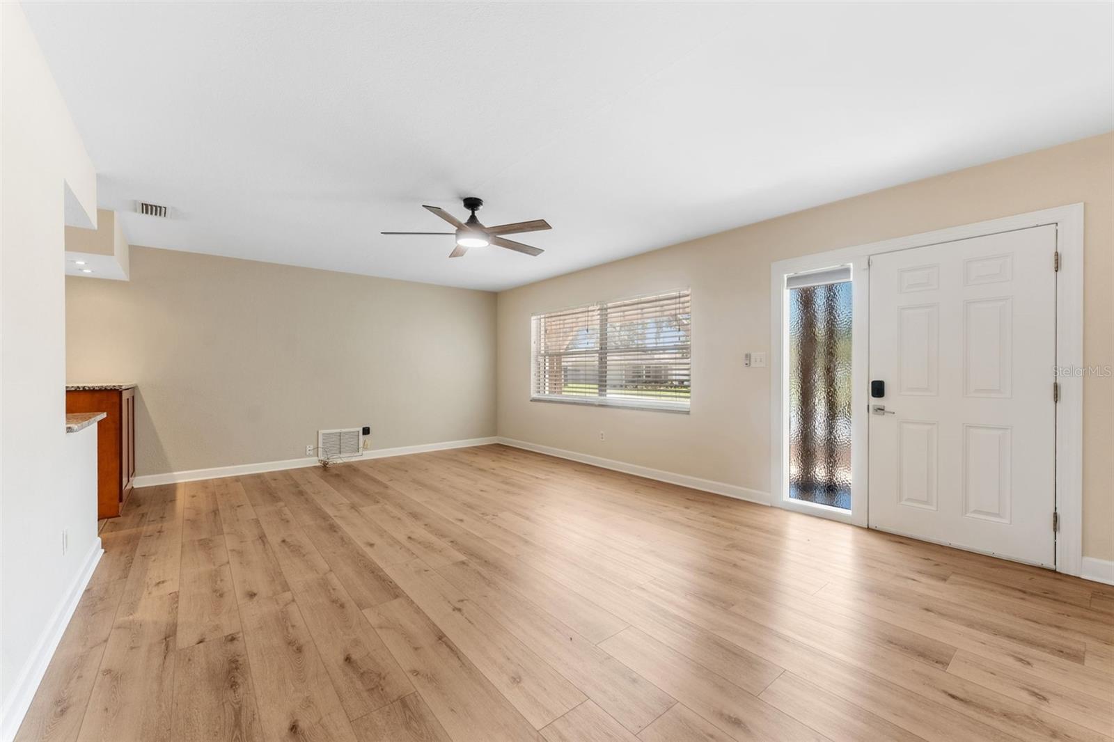 Image 3 of 36 For 1431 San Helen Dr
