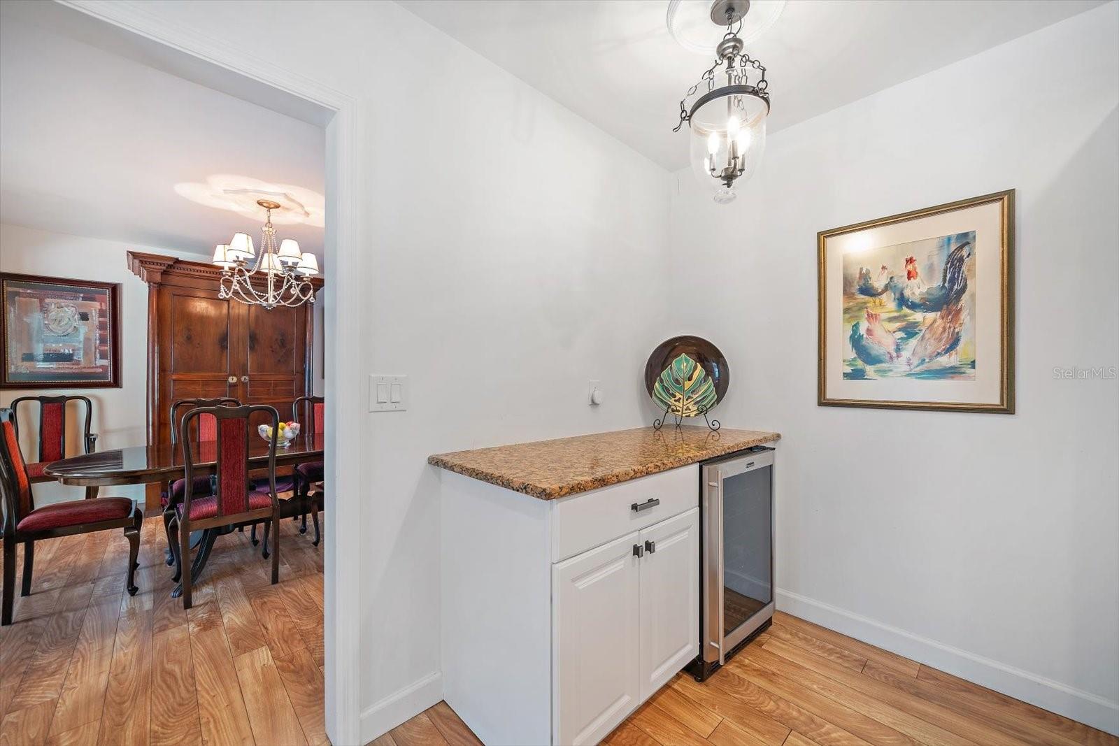 Image 15 of 56 For 252 Garden Circle