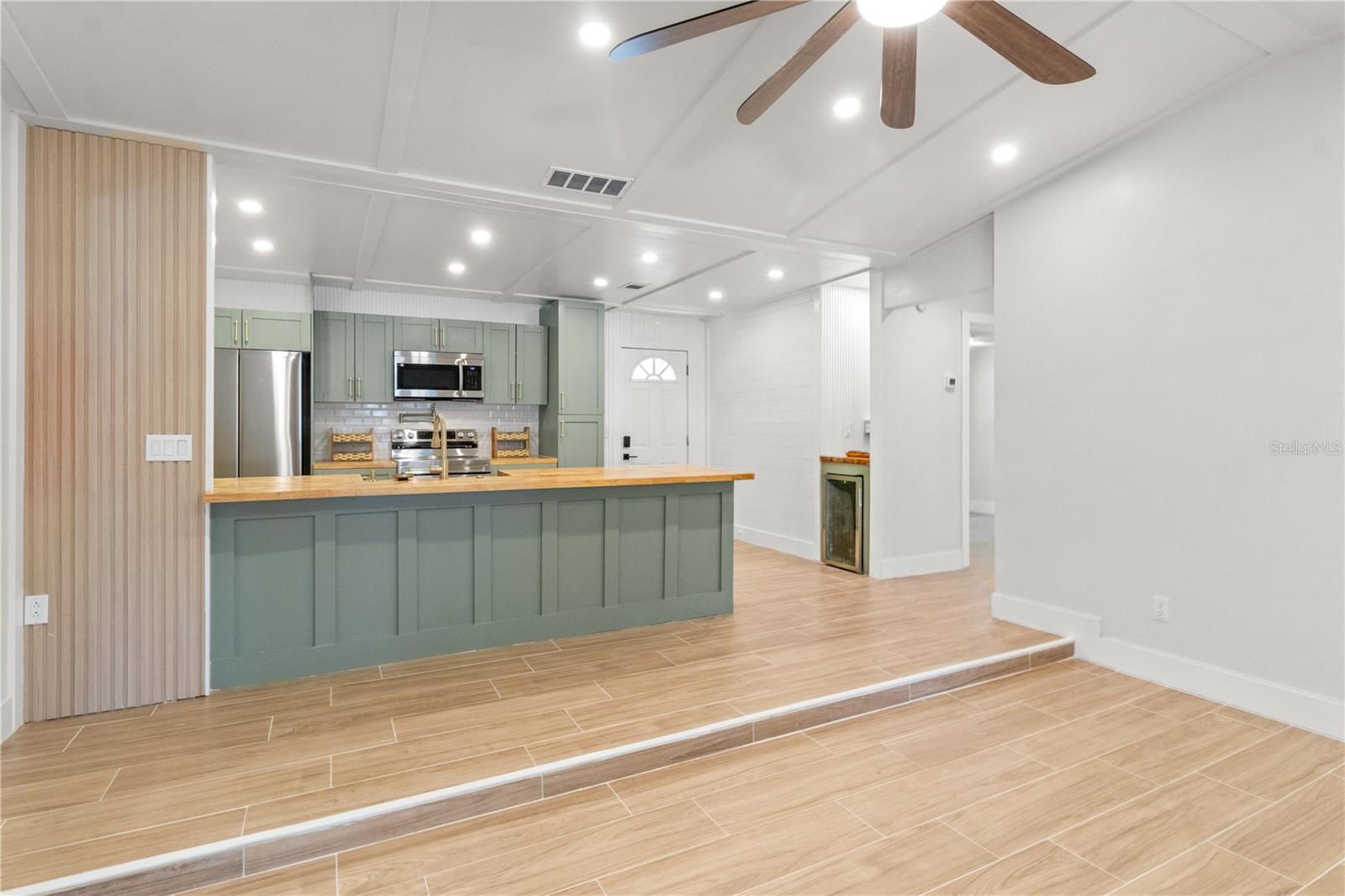 Image 12 of 49 For 3818 Meridean Place