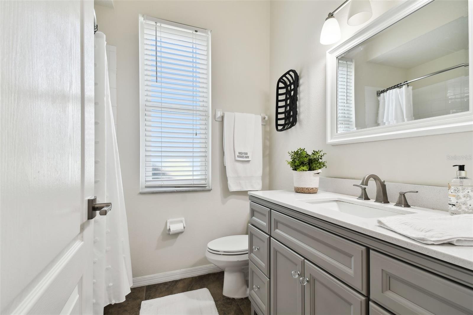 Image 68 of 99 For 3552 Grand Forks Drive