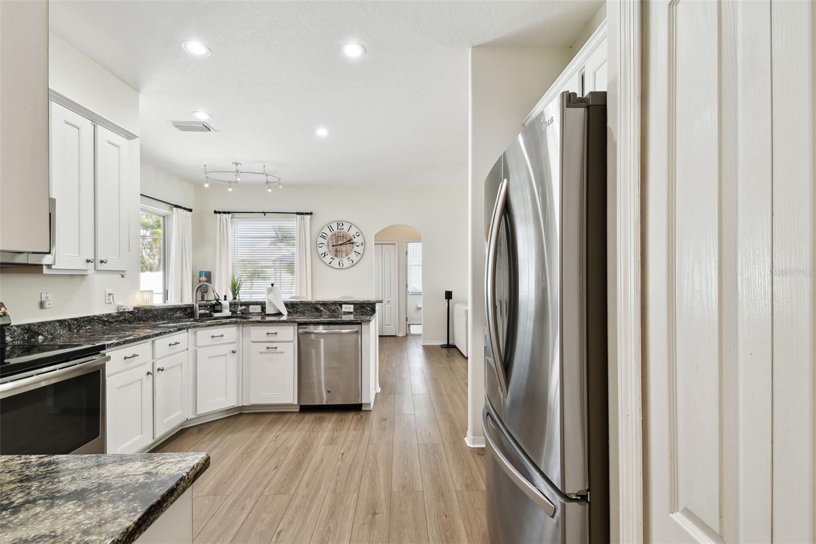 Image 9 of 99 For 3552 Grand Forks Drive