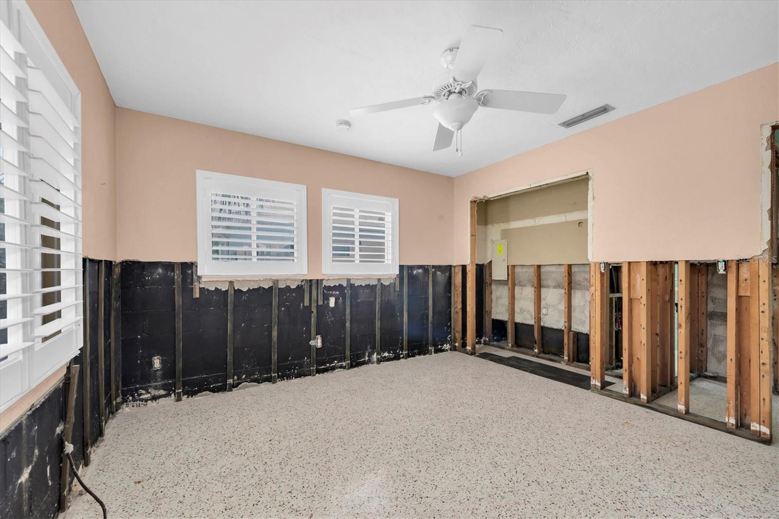 Image 26 of 40 For 15814 3rd Street E