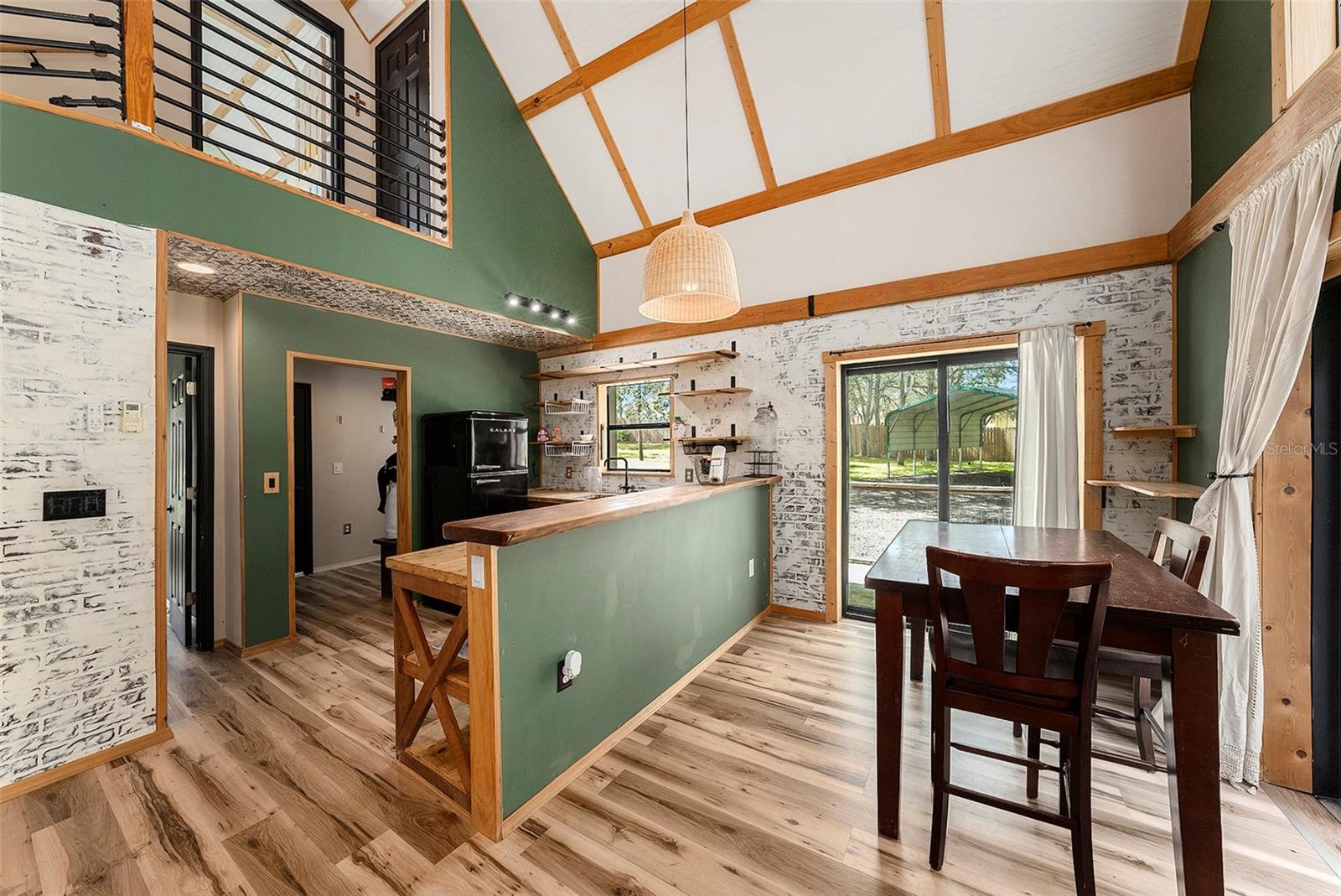 Image 10 of 35 For 18320 Sand Pine Drive