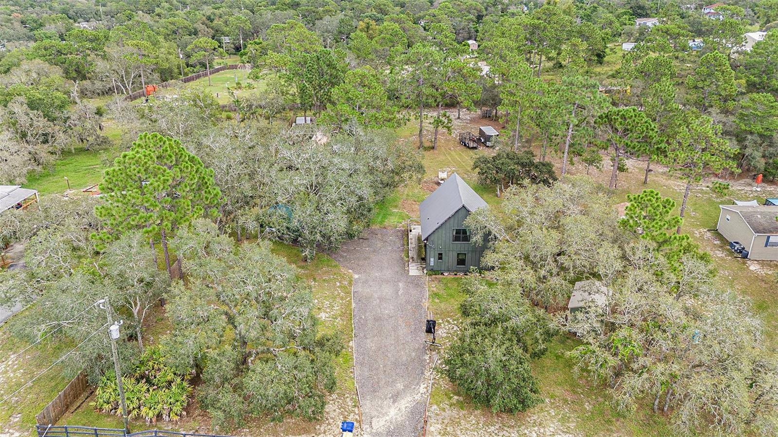 Image 32 of 35 For 18320 Sand Pine Drive