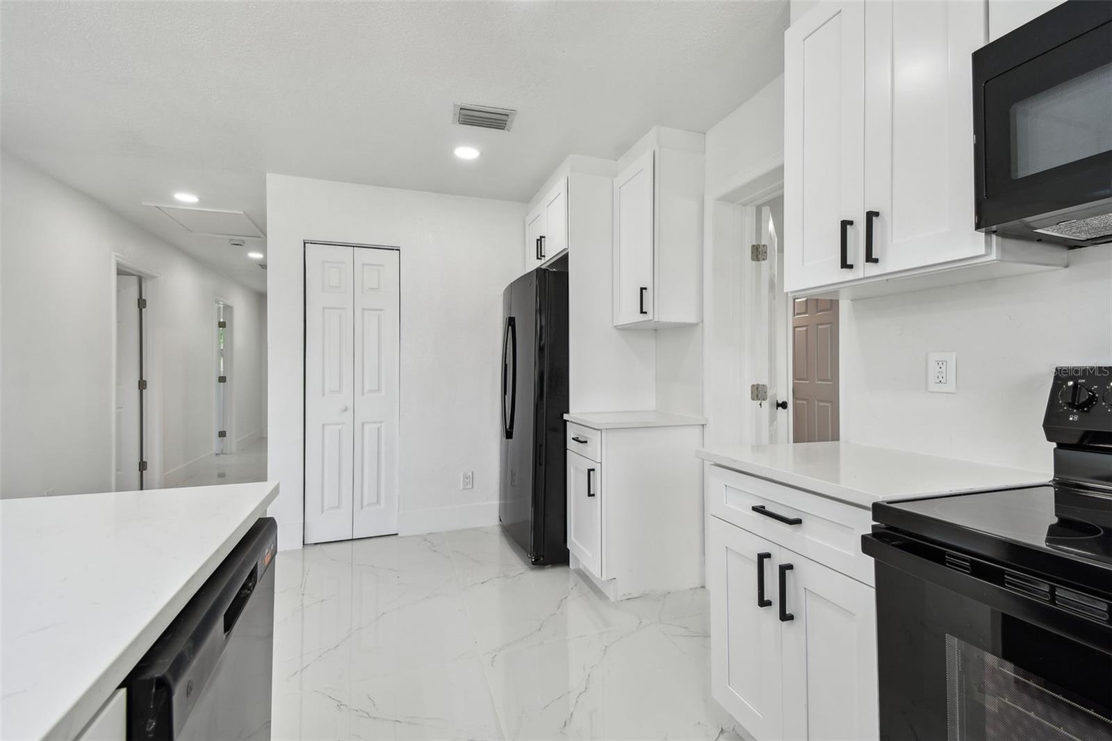 Image 19 of 68 For 7097 Delta Way