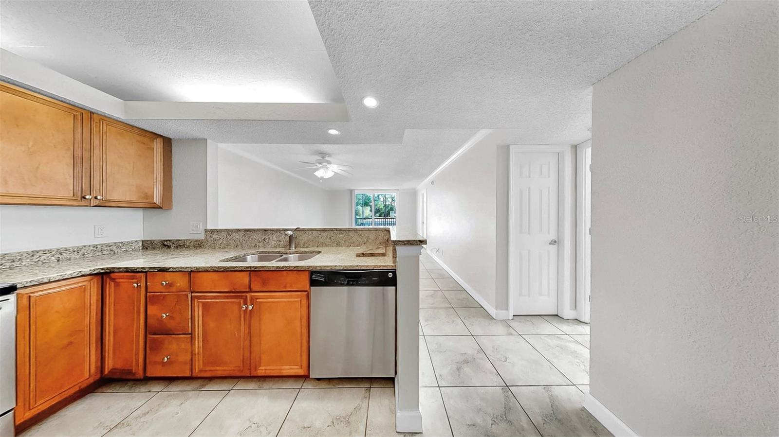 Image 10 of 38 For 2700 Coconut Bay Lane 427