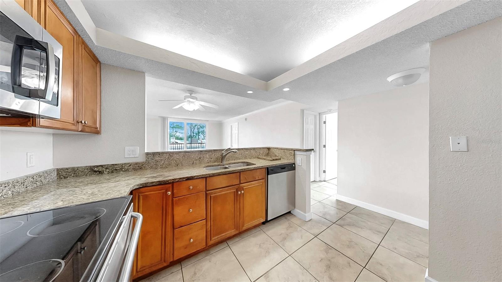 Image 11 of 38 For 2700 Coconut Bay Lane 427