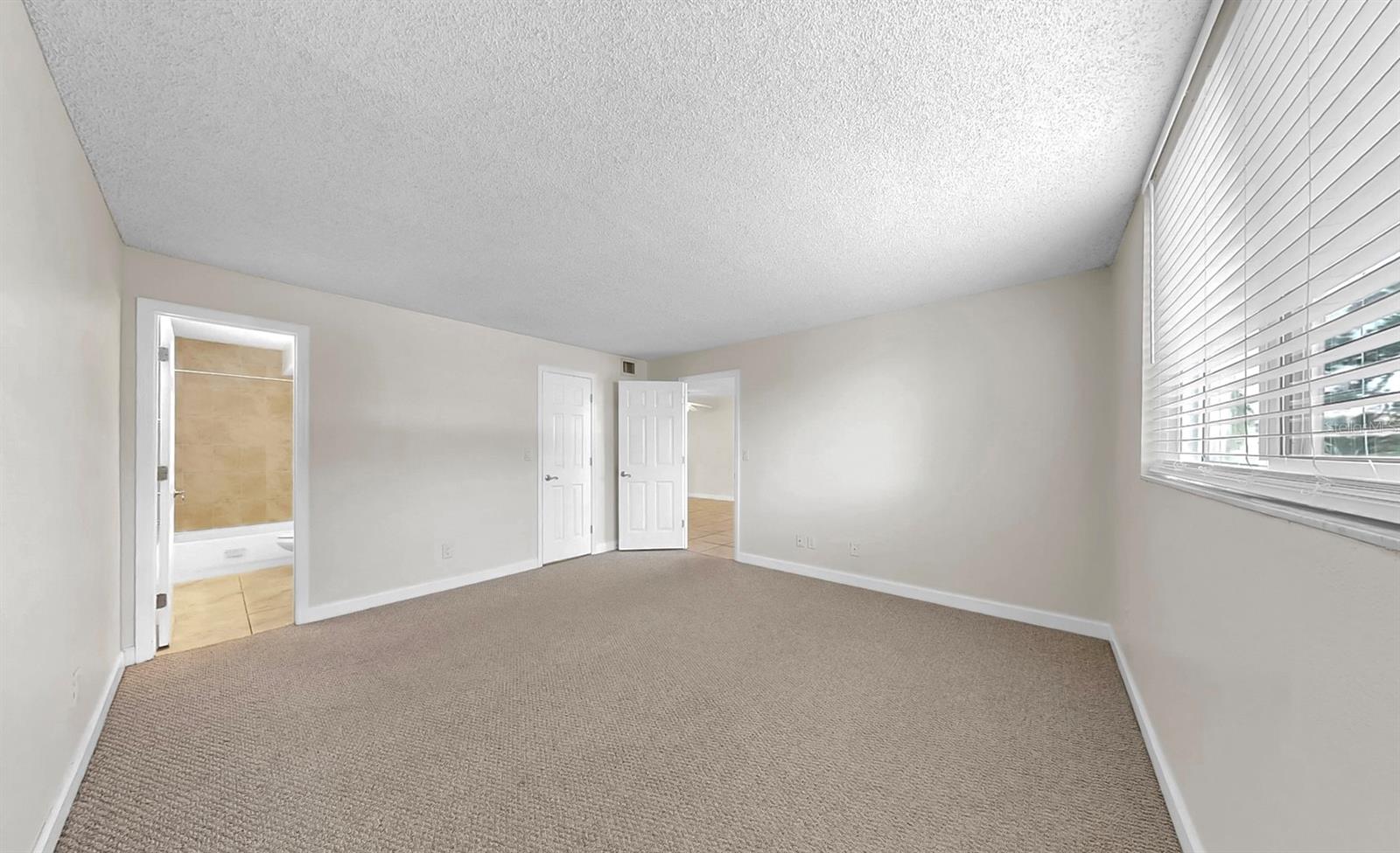 Image 16 of 38 For 2700 Coconut Bay Lane 427