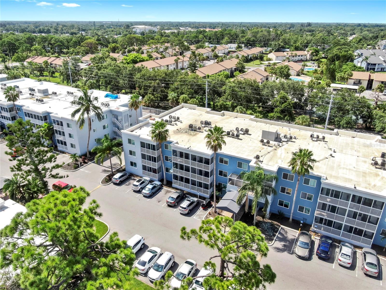Image 33 of 38 For 2700 Coconut Bay Lane 427