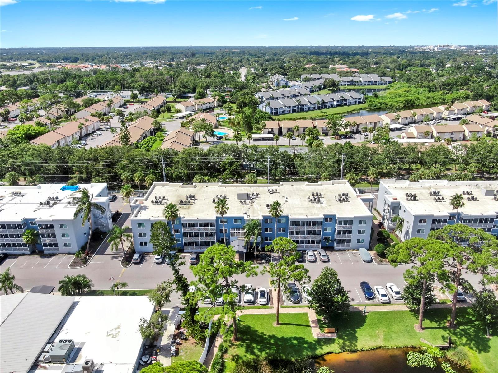 Image 35 of 38 For 2700 Coconut Bay Lane 427