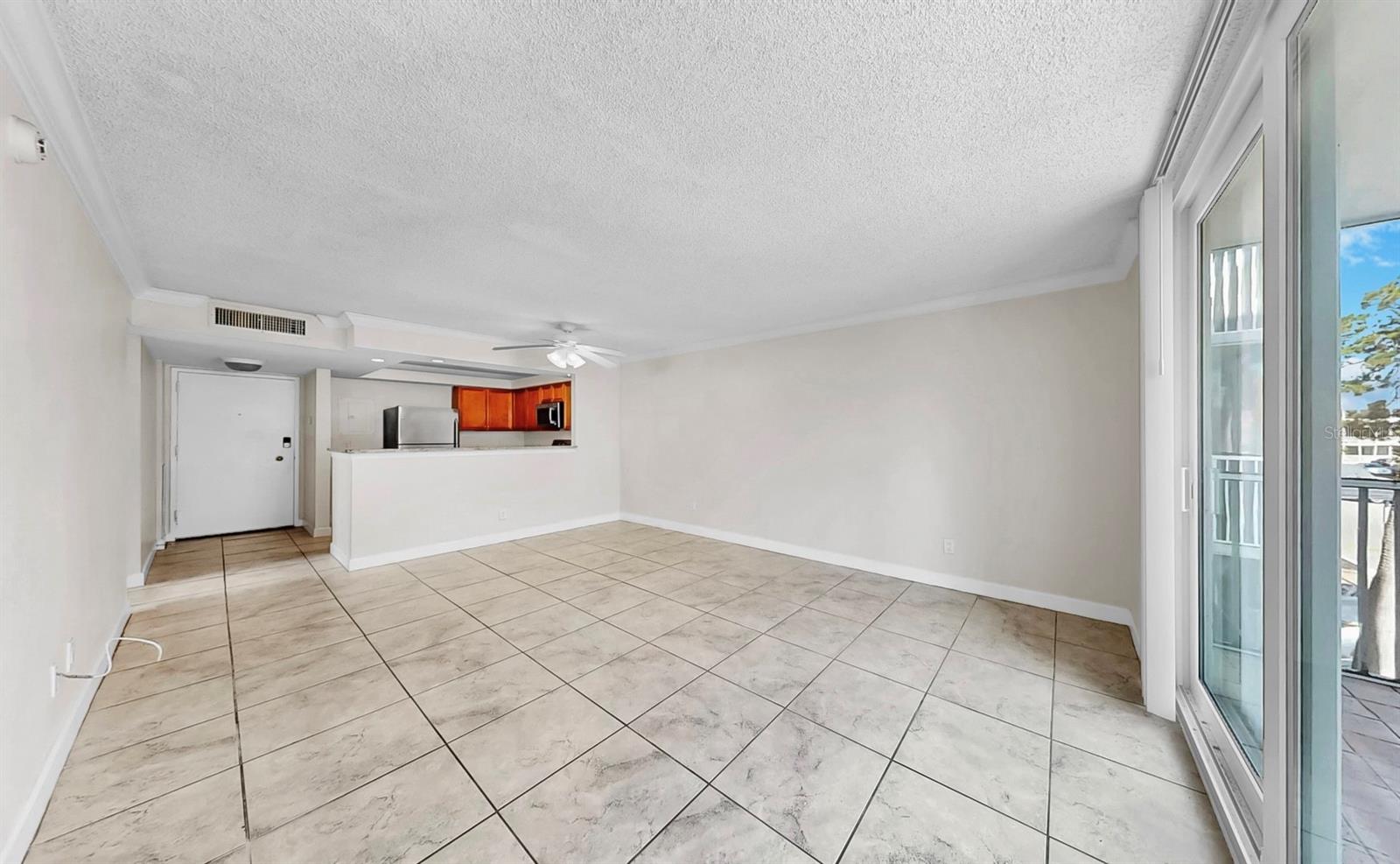 Image 4 of 38 For 2700 Coconut Bay Lane 427