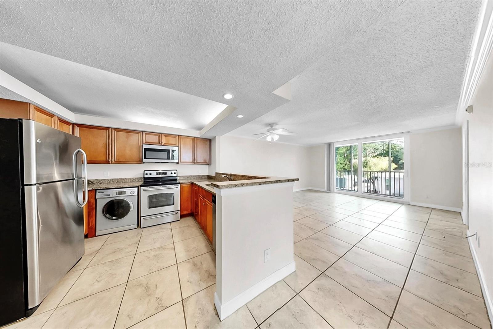Image 7 of 38 For 2700 Coconut Bay Lane 427