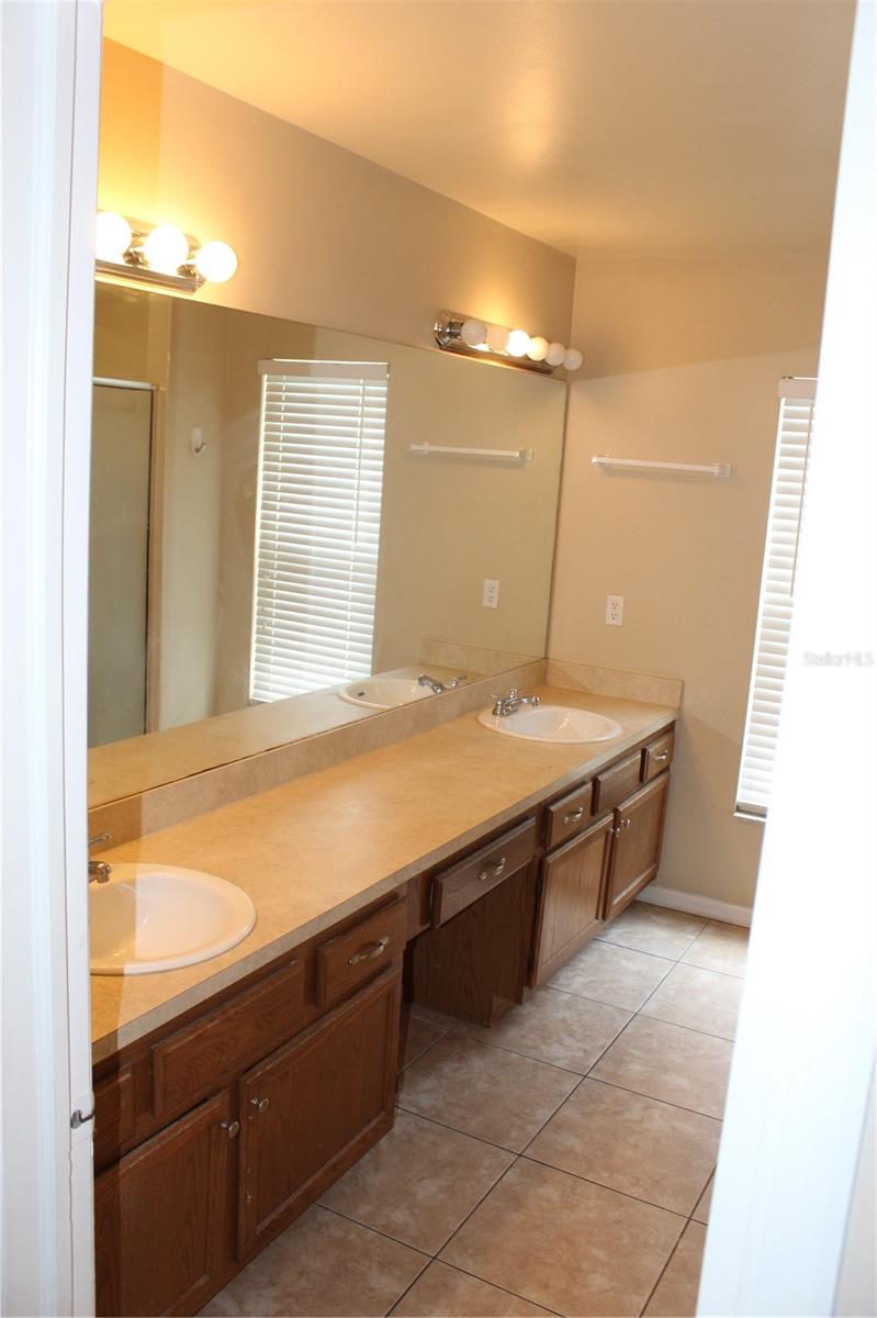Image 13 of 19 For 10131 Cedar Dune Drive