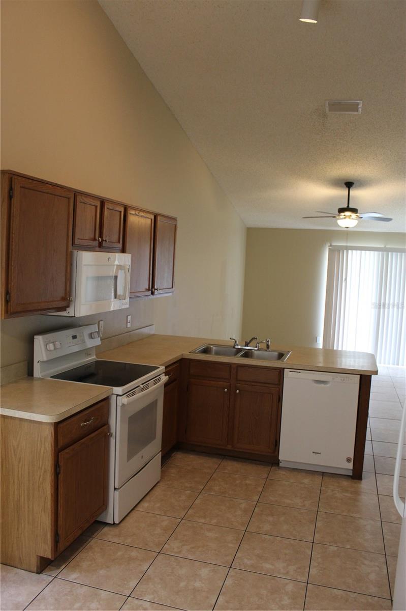 Image 6 of 19 For 10131 Cedar Dune Drive