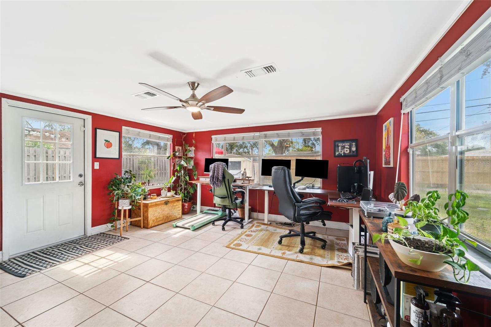 Image 10 of 36 For 11115 101st Avenue