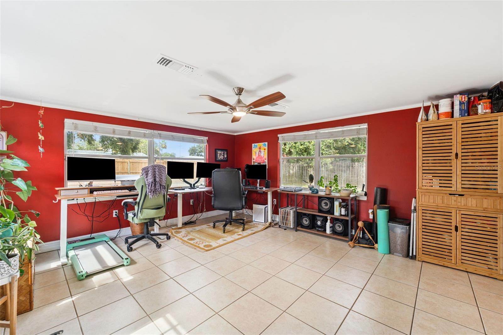 Image 11 of 36 For 11115 101st Avenue