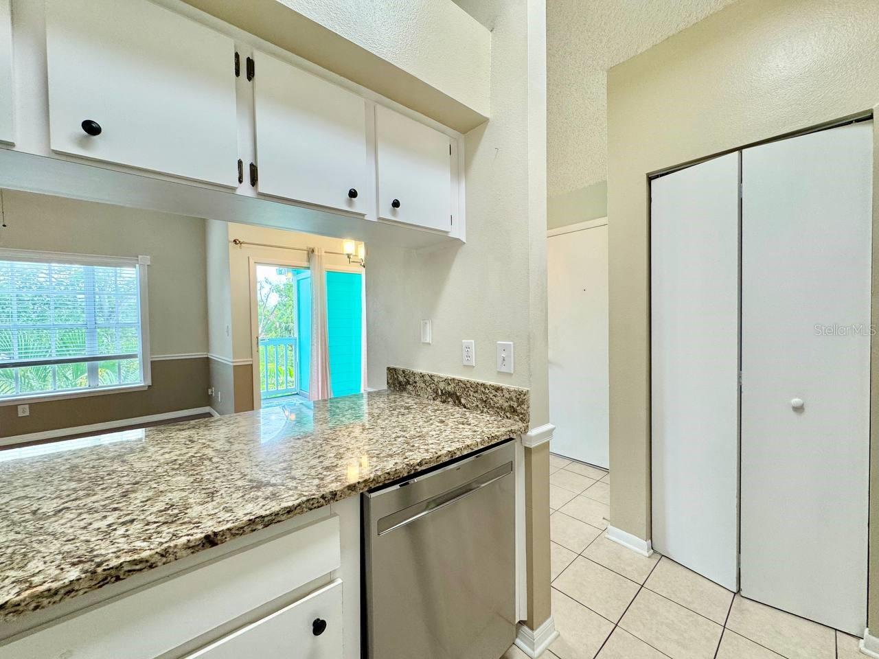 Image 11 of 29 For 3002 Cleveland Street E10