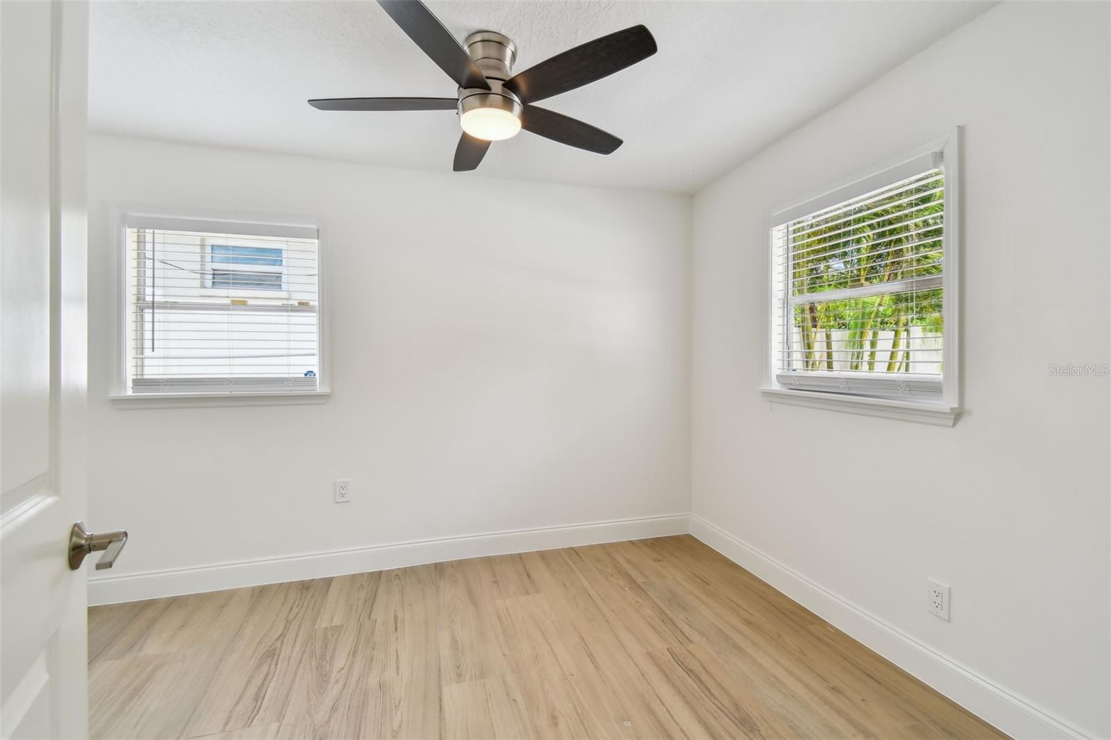 Image 22 of 39 For 4500 Helena Street Ne