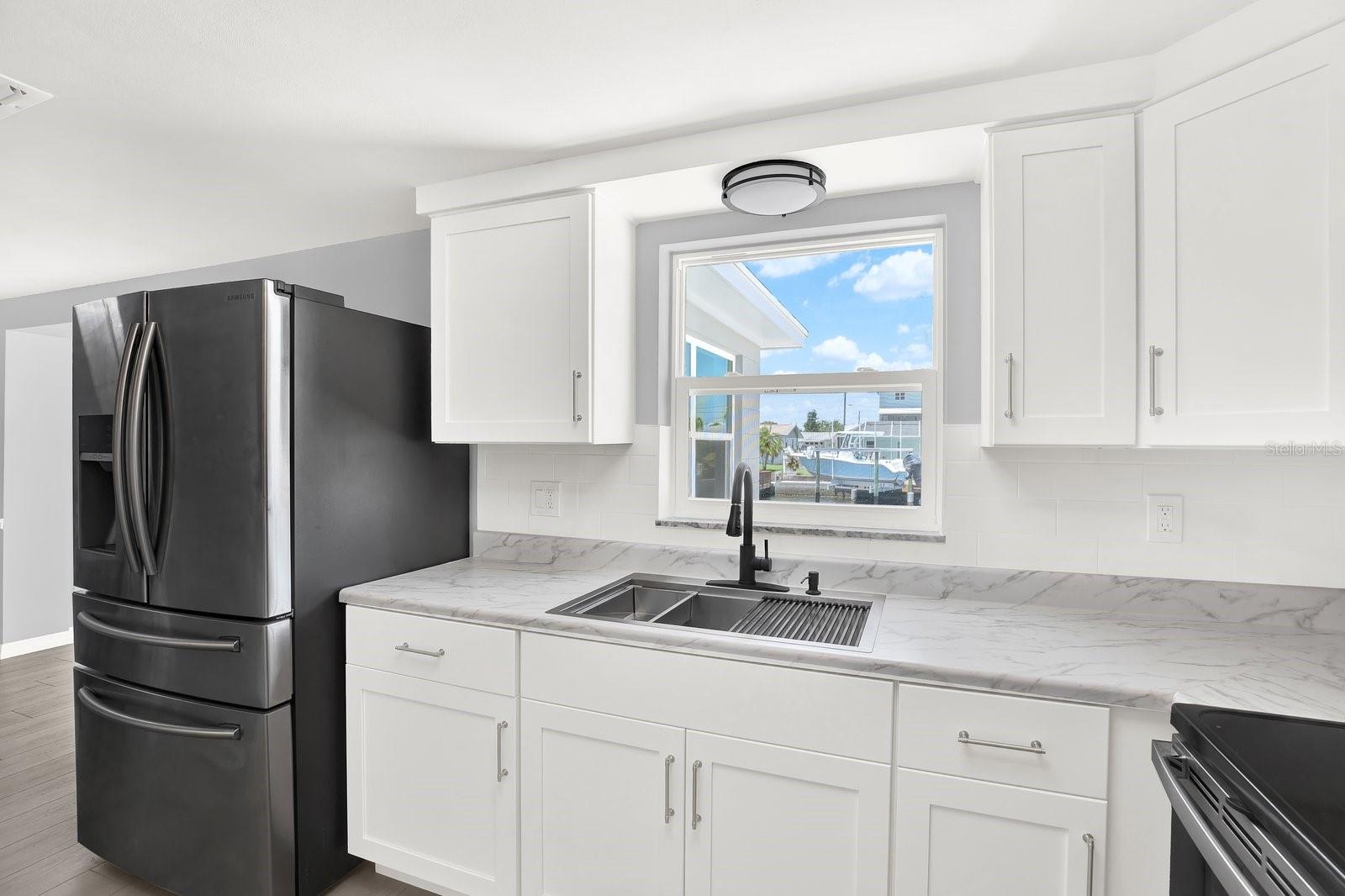 Image 2 of 25 For 13739 Lavender Avenue