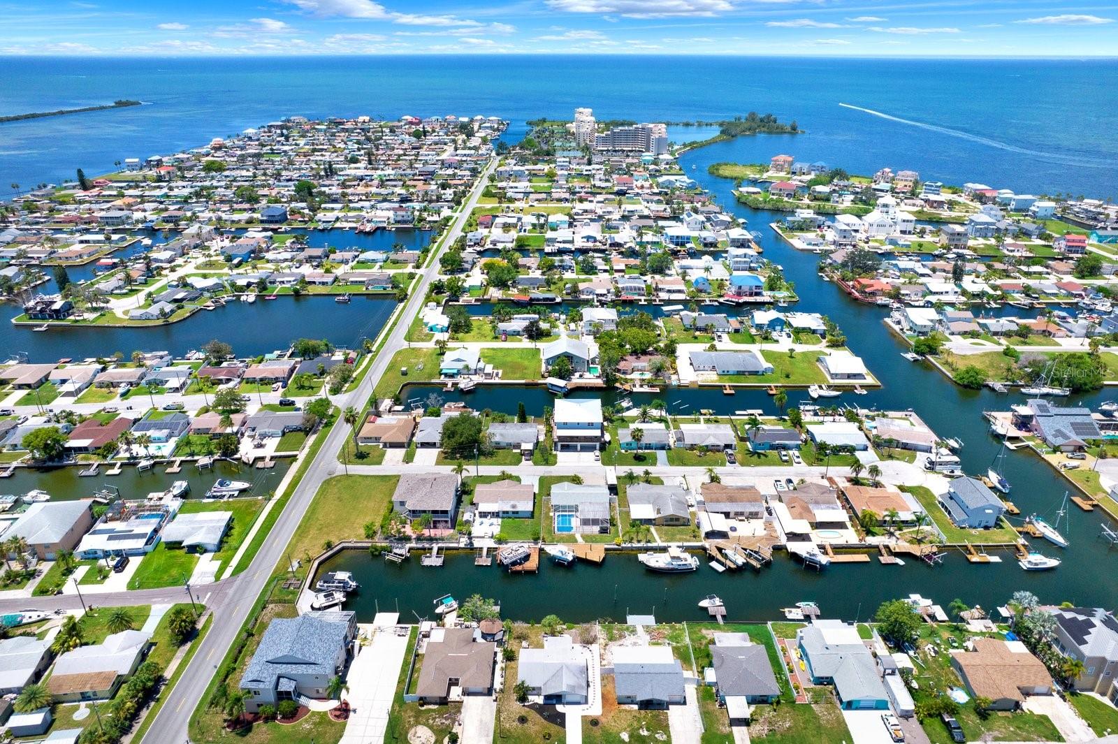 Image 24 of 25 For 13739 Lavender Avenue