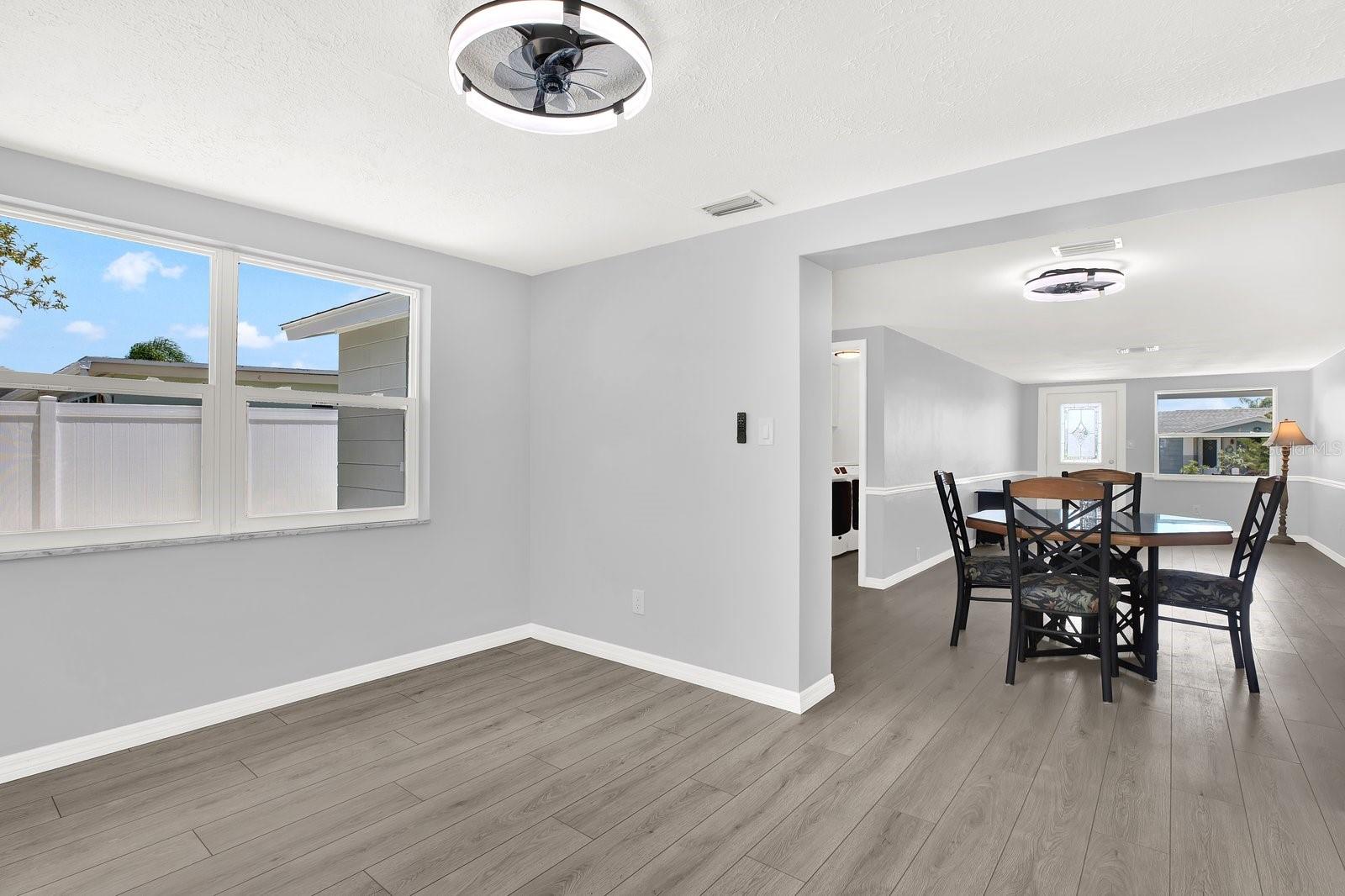 Image 6 of 25 For 13739 Lavender Avenue