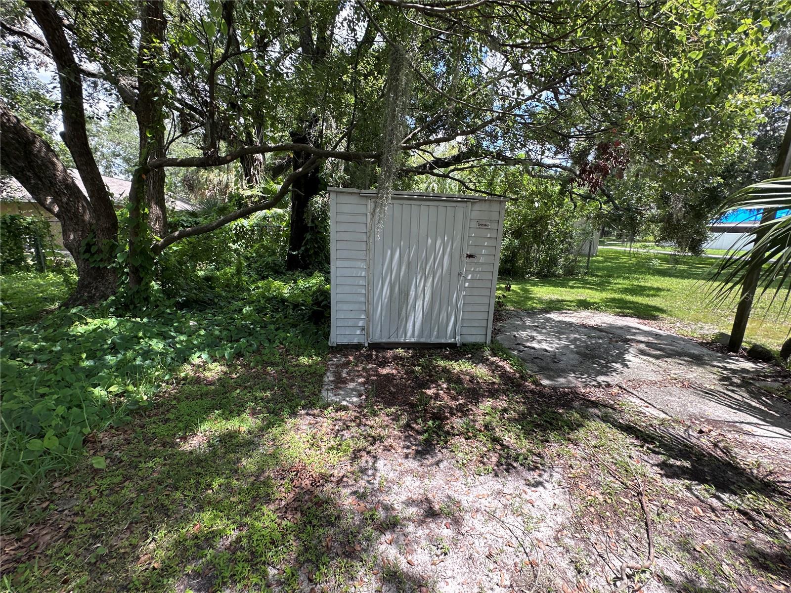 Image 12 of 51 For 515 Merrin Street