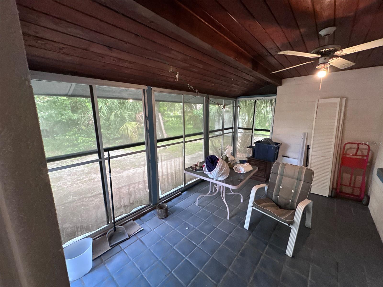 Image 33 of 51 For 515 Merrin Street