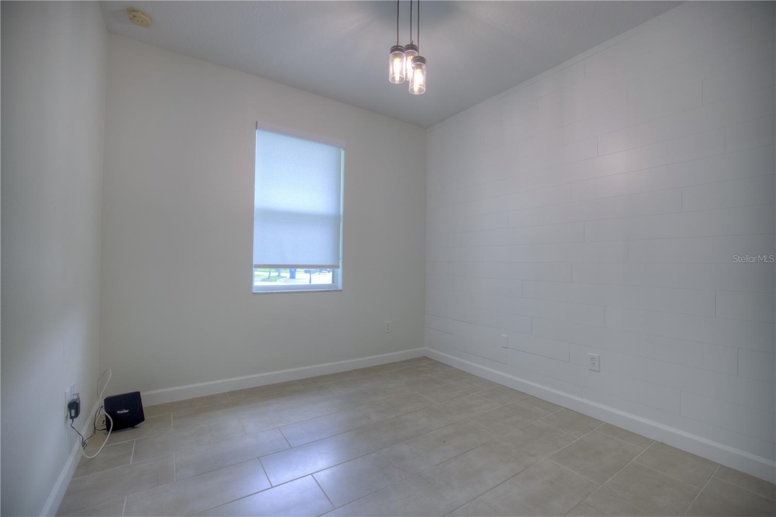 Image 32 of 98 For 18755 Burndall Court