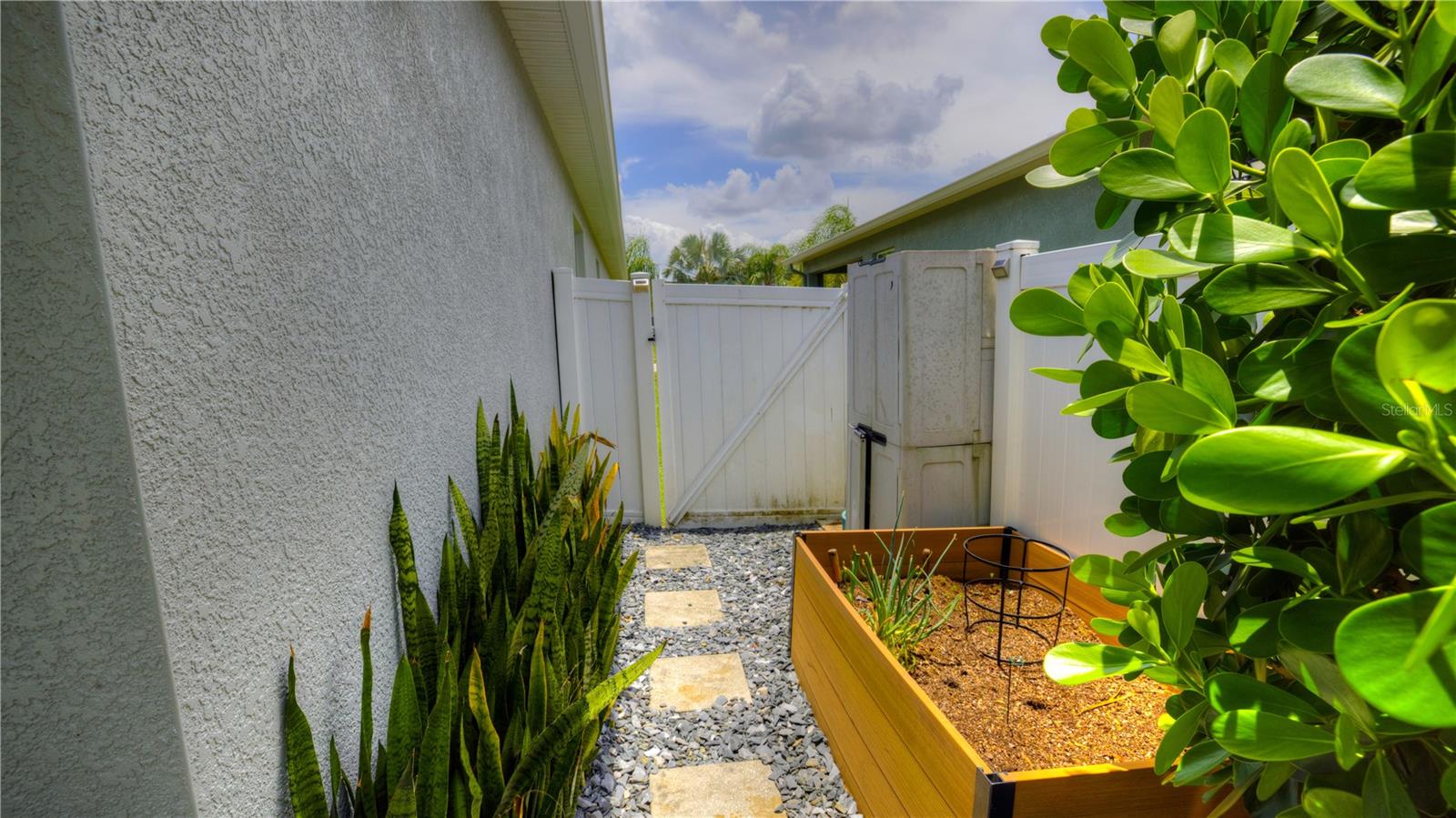 Image 63 of 98 For 18755 Burndall Court