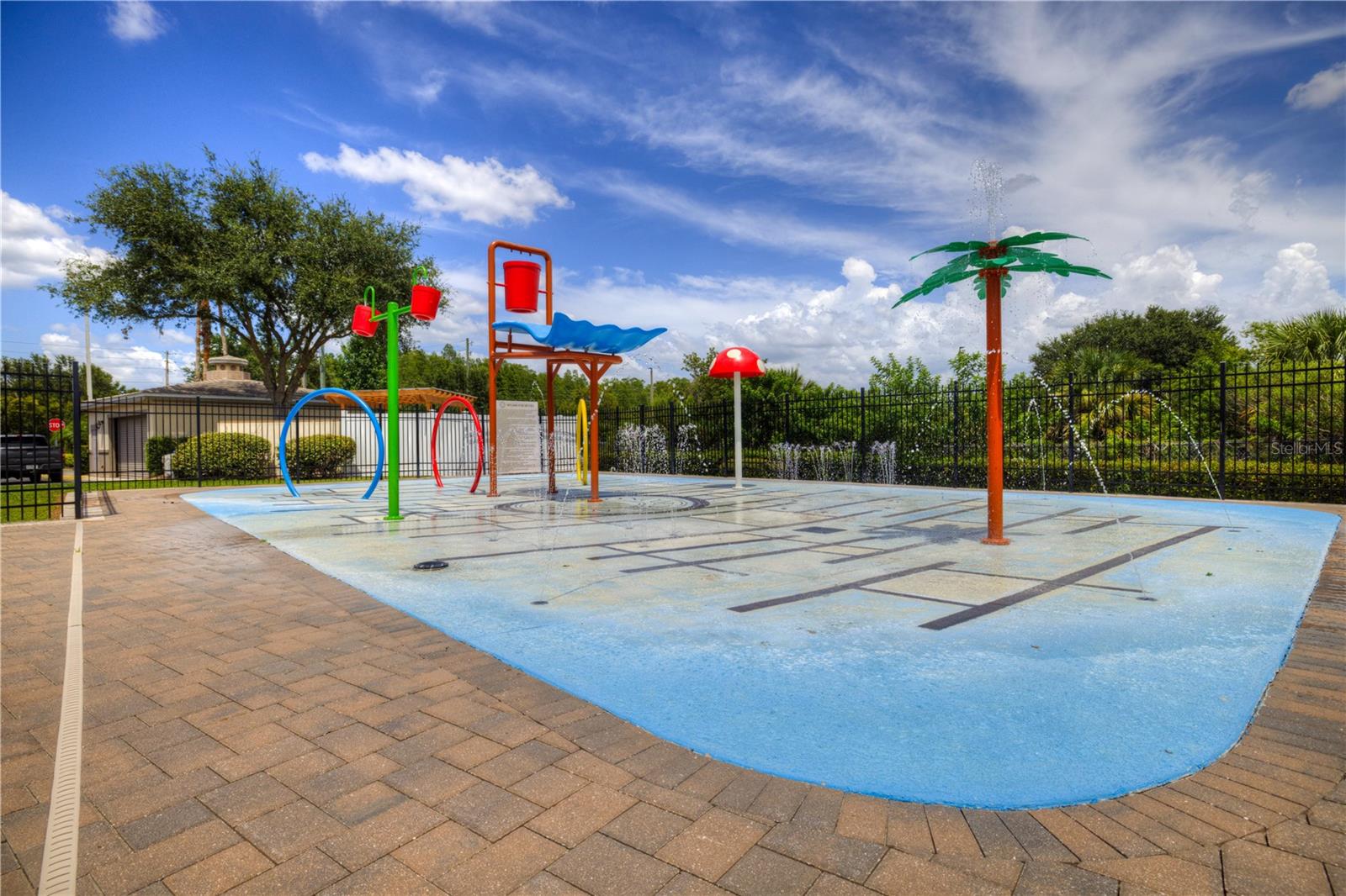 Image 92 of 98 For 18755 Burndall Court