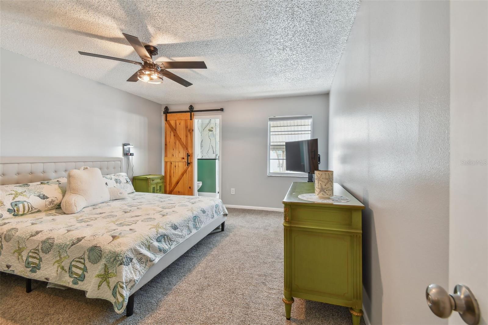 Image 13 of 30 For 5286 81st Street N 26